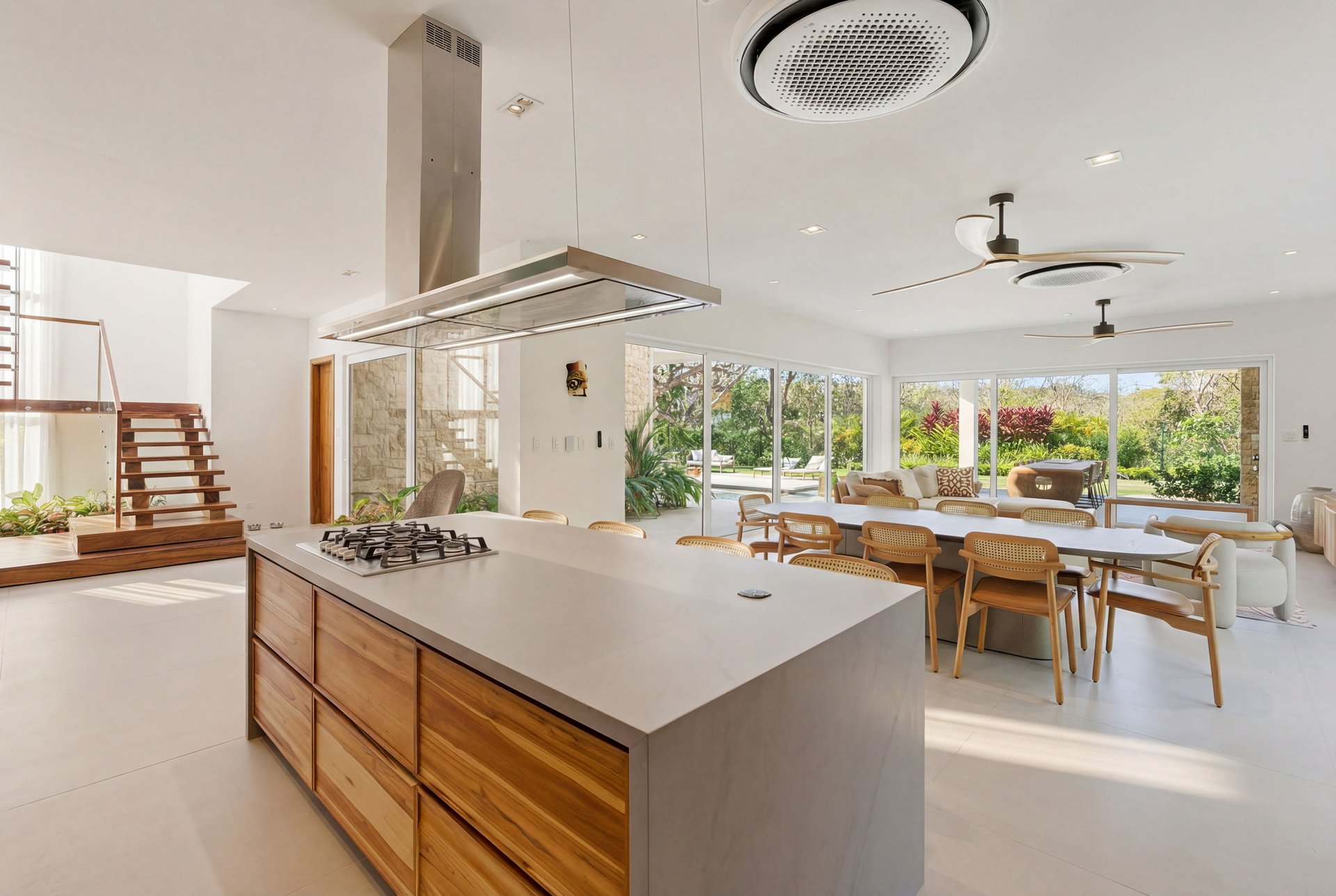 Casa Estrella de Mar | Luxury 5-Bedroom Beachside Home for Sale in Las Golondrinas, Hacienda Pinilla
