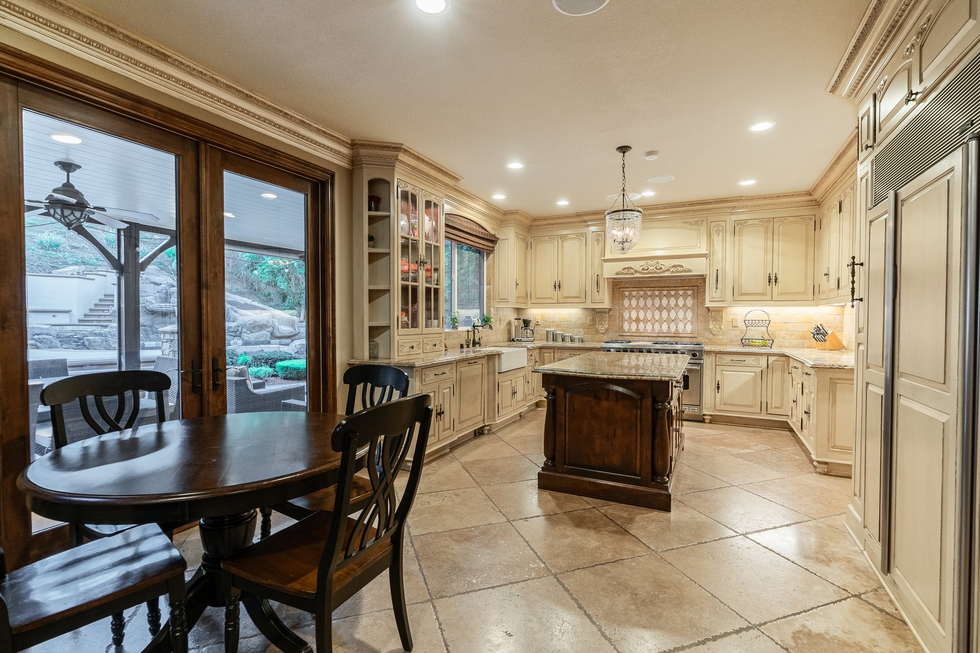 551 Rustic Hills Drive