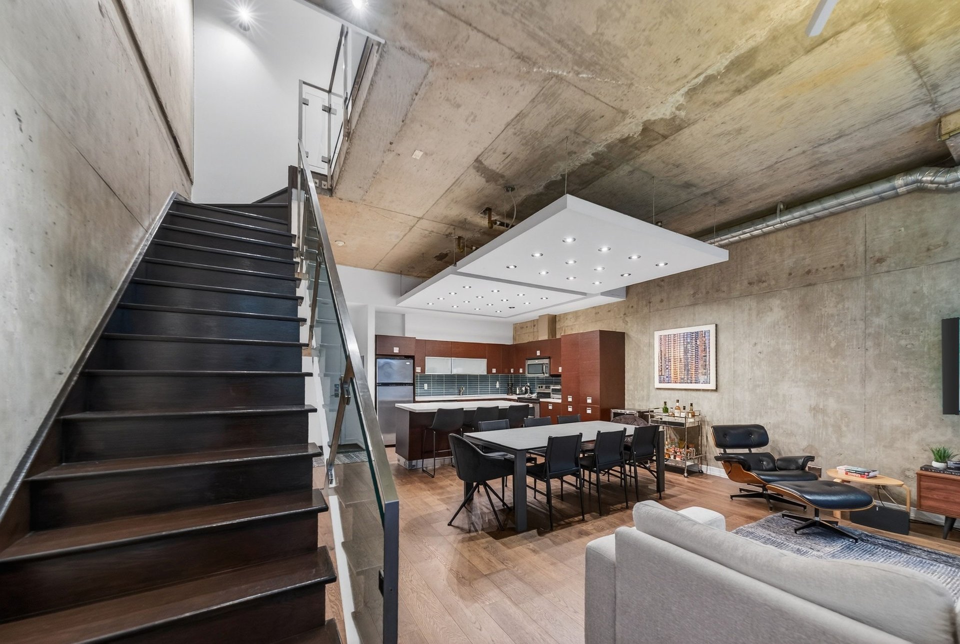  SOLD: In The Heart Of Vibrant King West