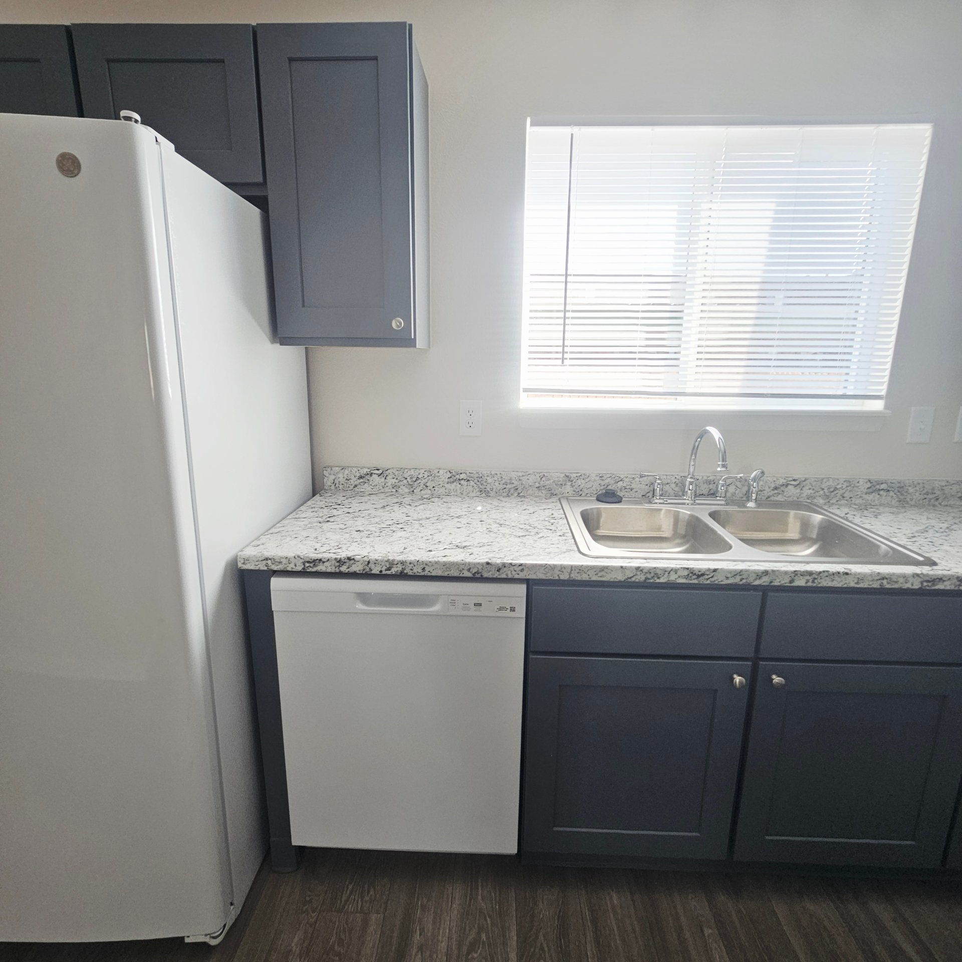 2 Bed 1.5 Bath Townhome Lakewood