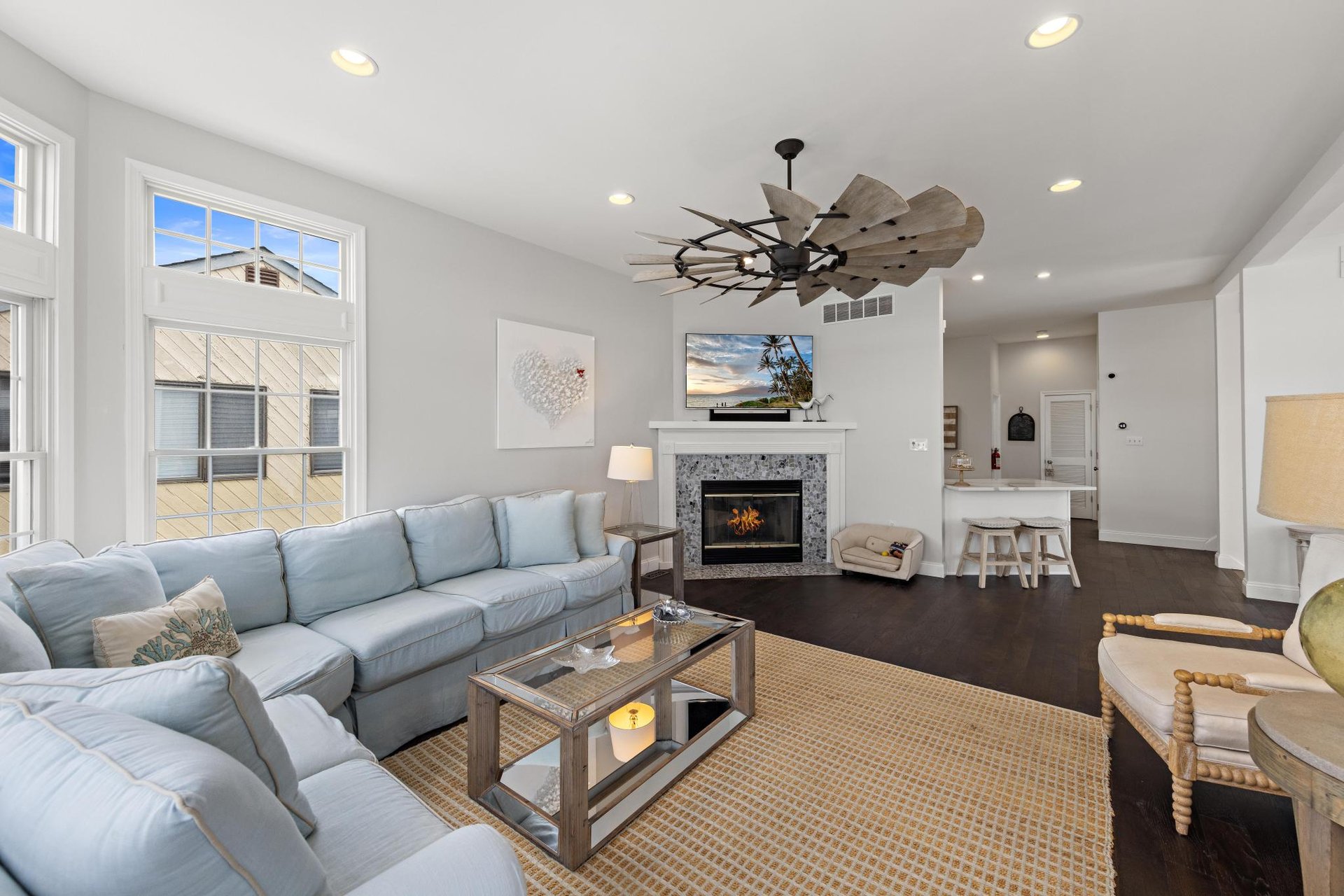83 W California Avenue