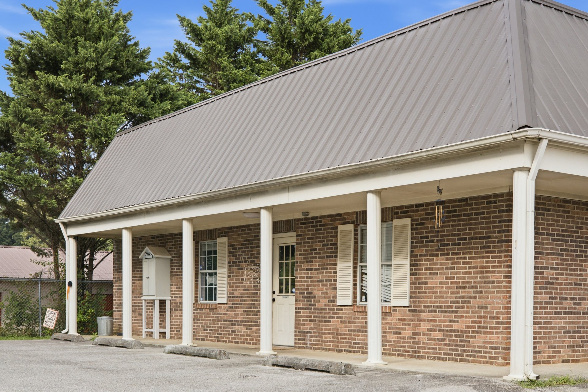 1267 Carding Machine Rd. Loudon, TN 