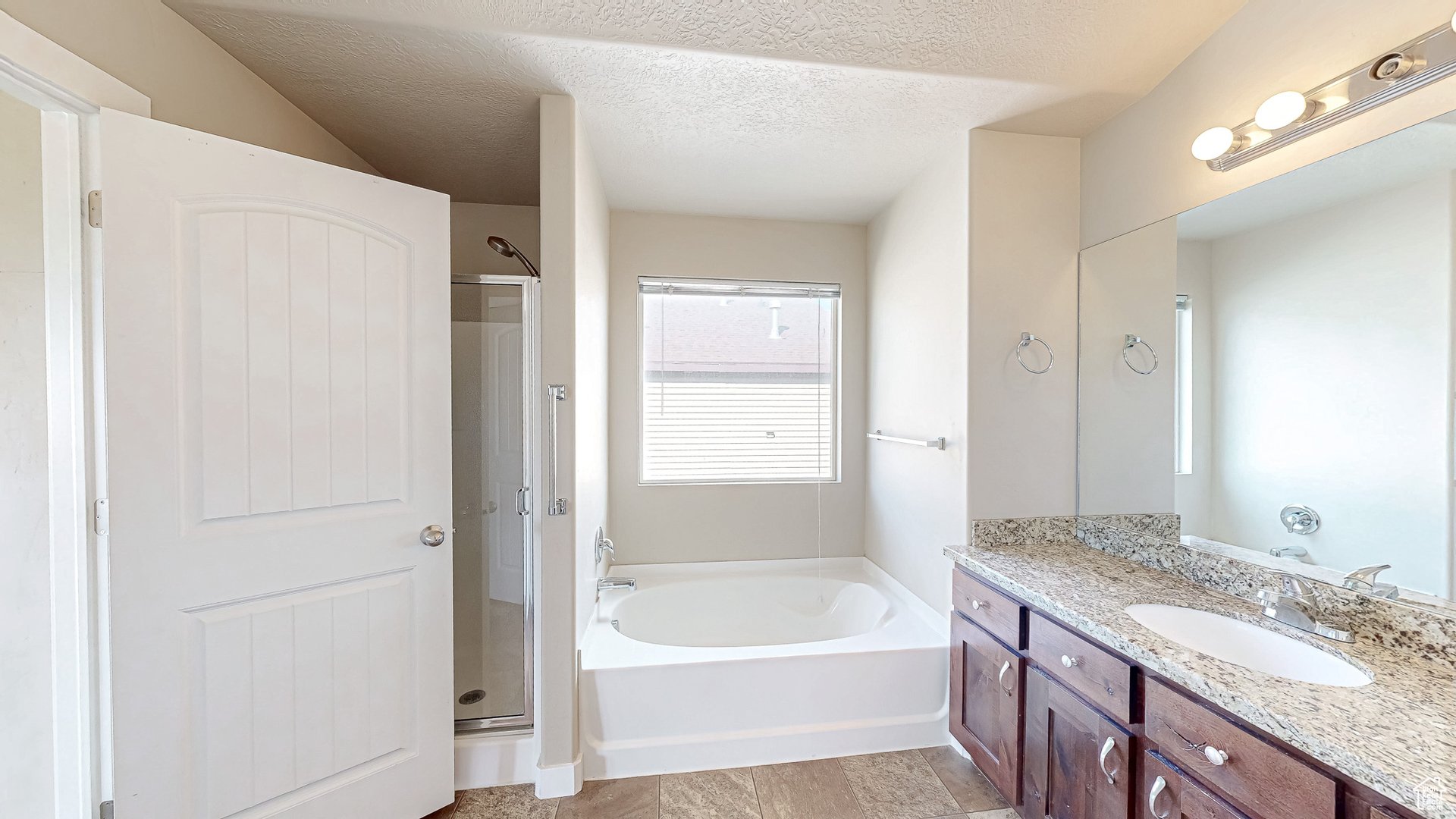 214 W Quartz Rd
