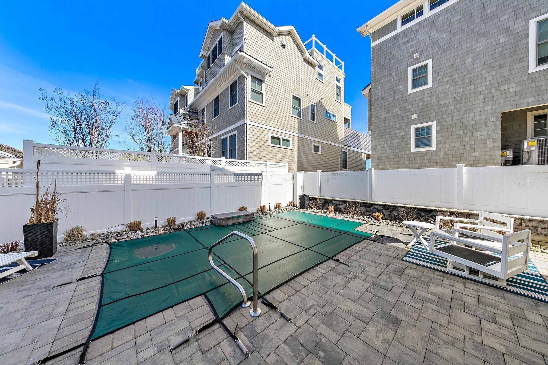 117 E Colorado Ave