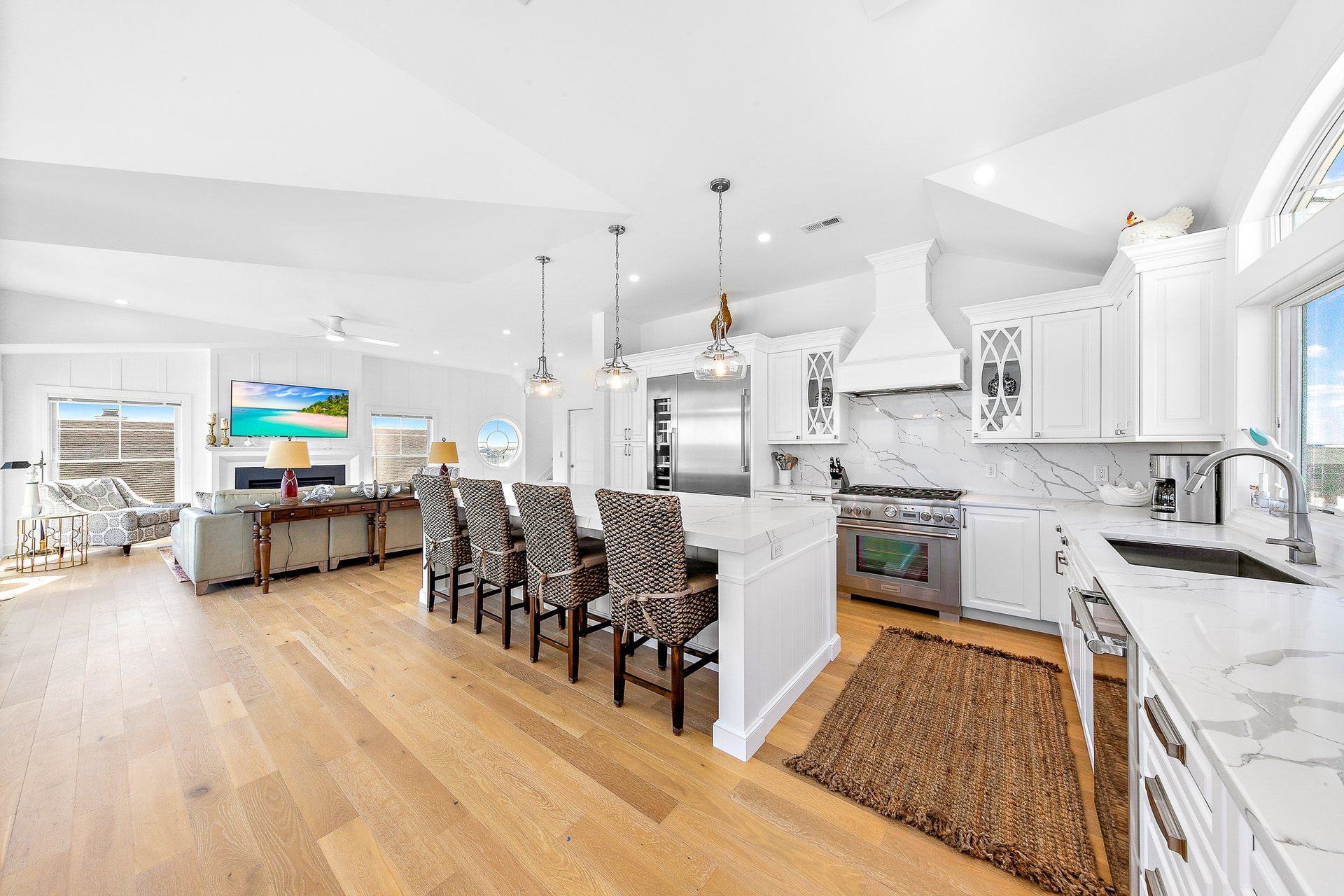 4901 S Long Beach Blvd - Pet Friendly