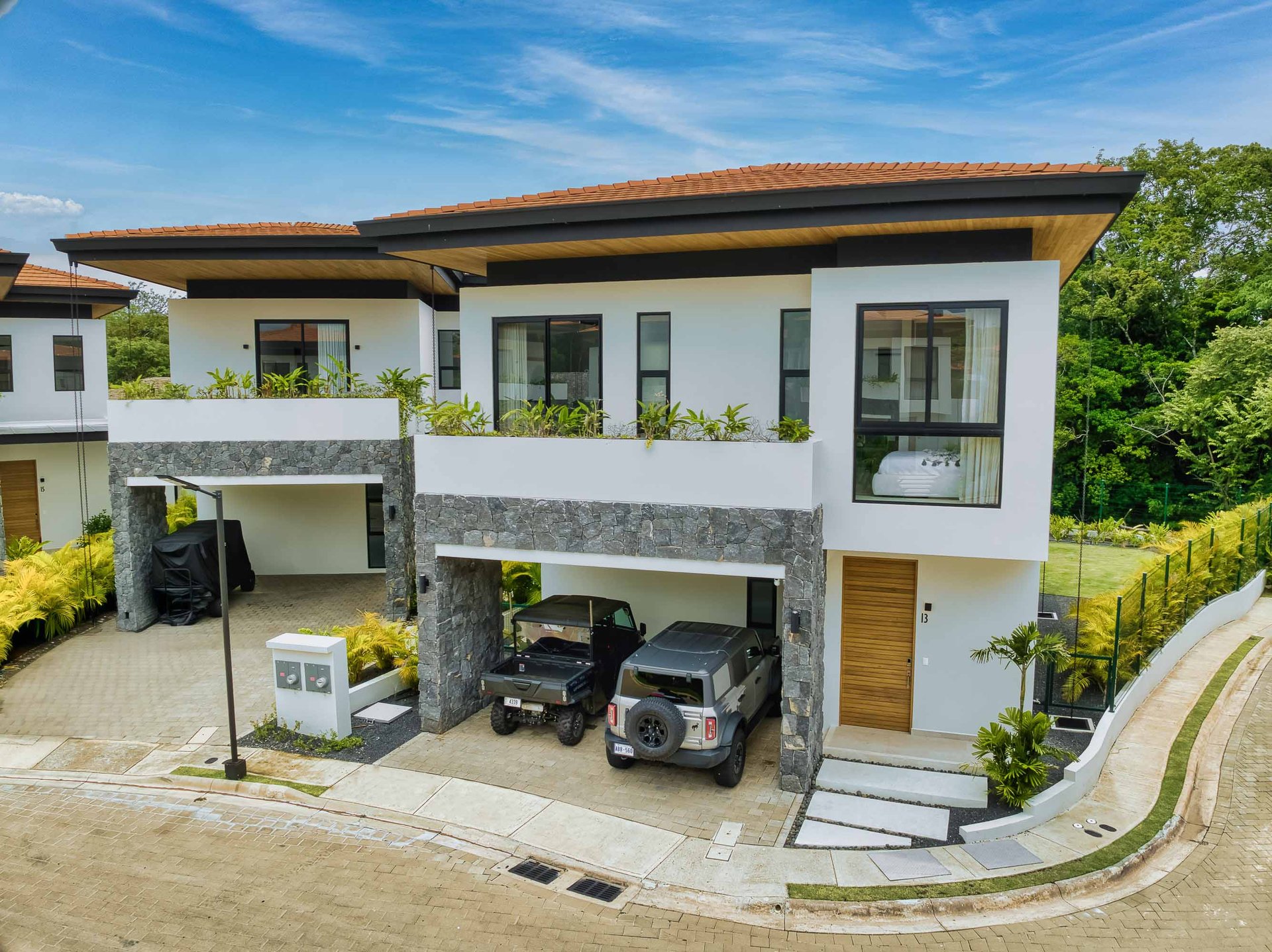 Bosques de Pinilla Unit 15 – Model A | Fully Furnished 4-Bedroom Home with Vehicles