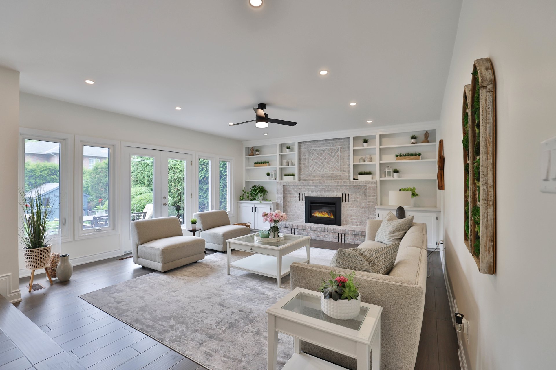 4220 Spruce Avenue, Burlington