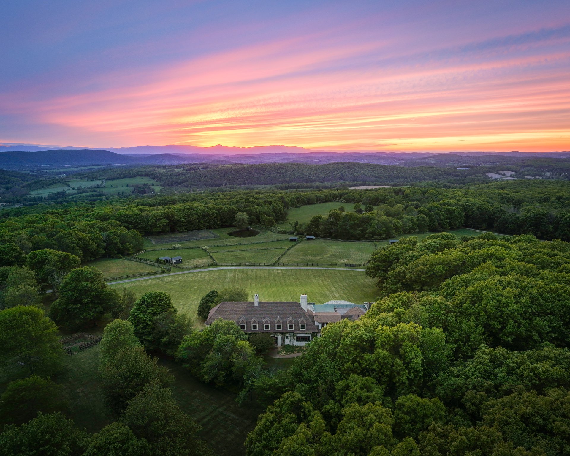 26 Mountain Farm Road 