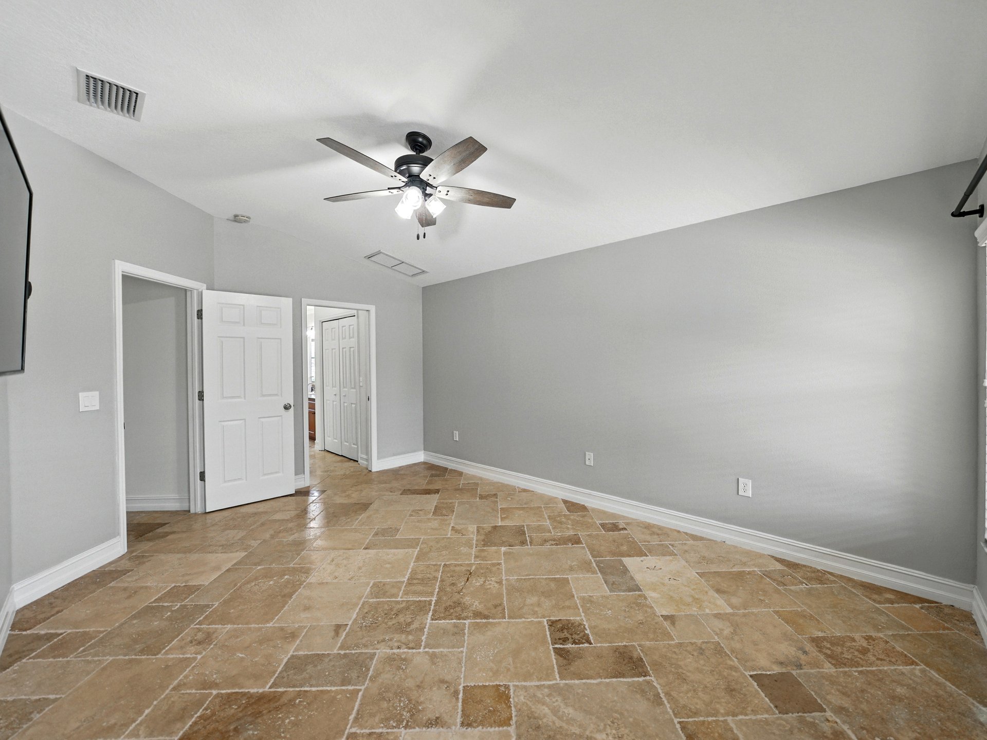 6957 BOULDER RUN LOOP