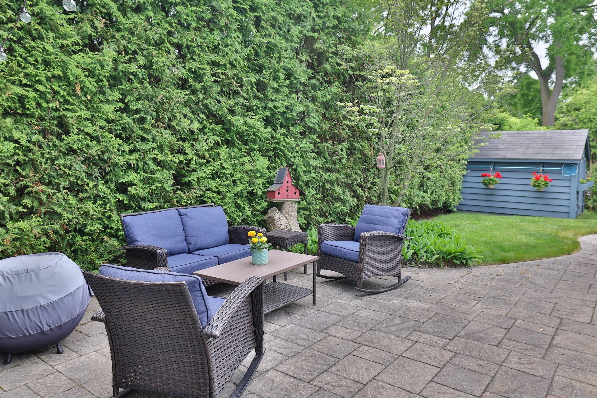 4220 Spruce Avenue, Burlington