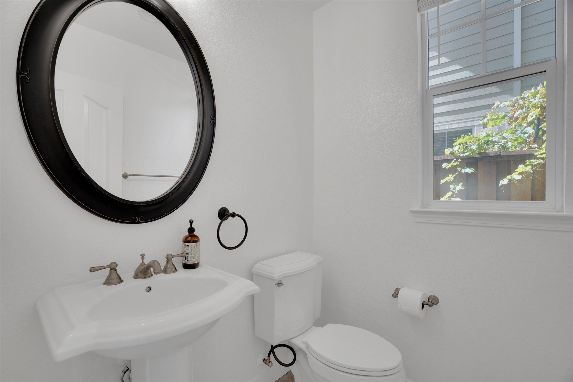 Glen Cove Beauty with View