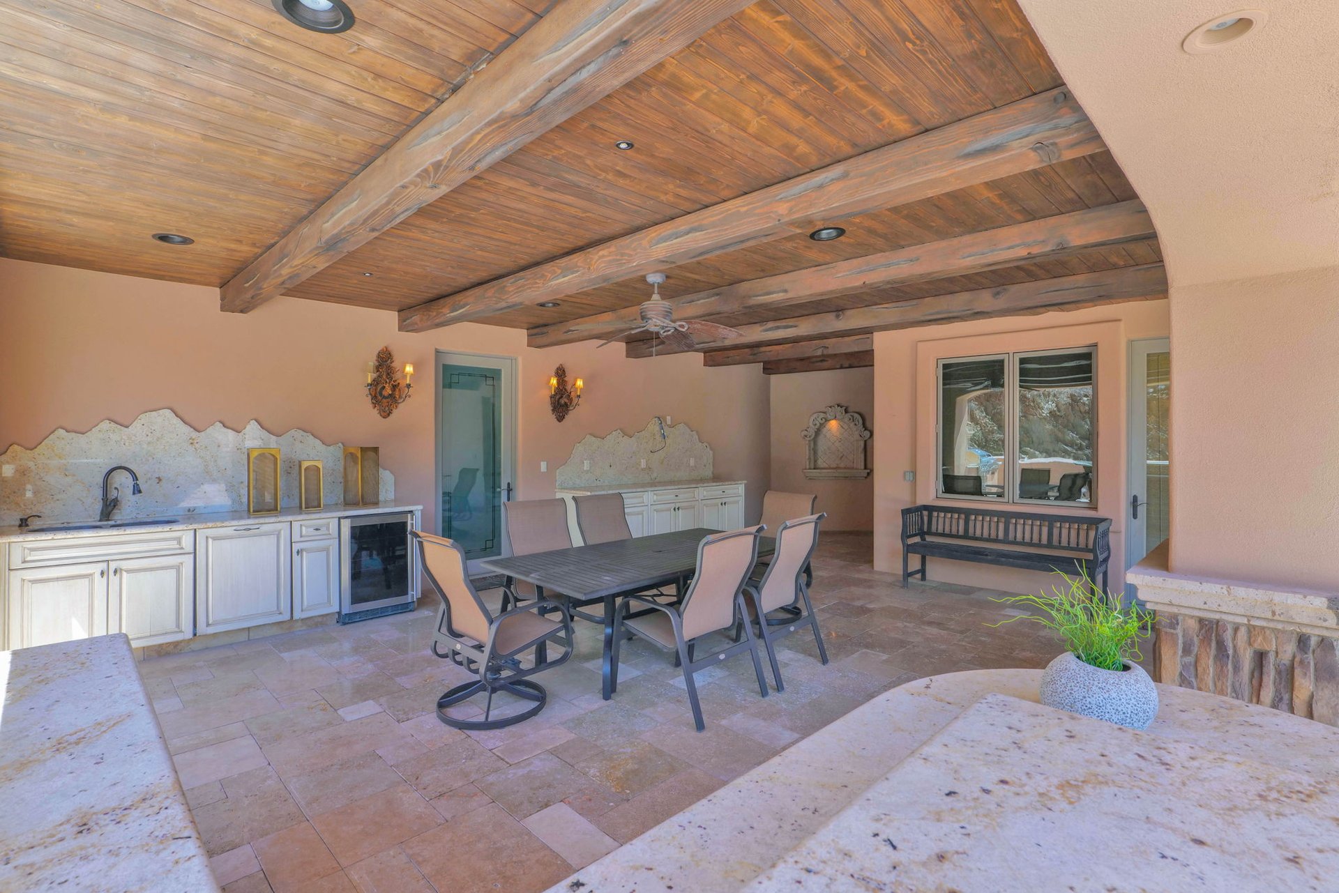 4141 E LAKESIDE Lane