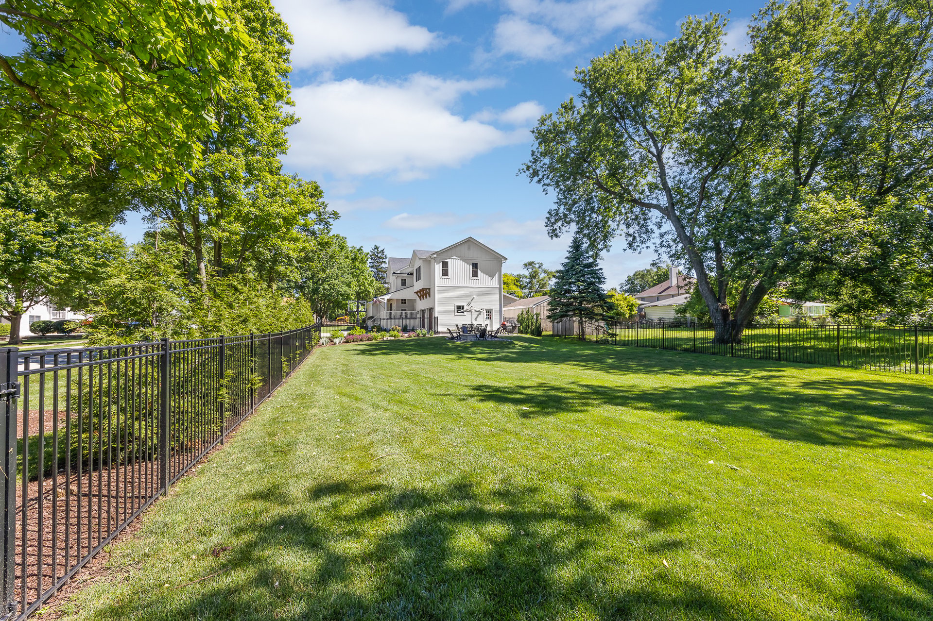 1937 Hitchcock Ave 