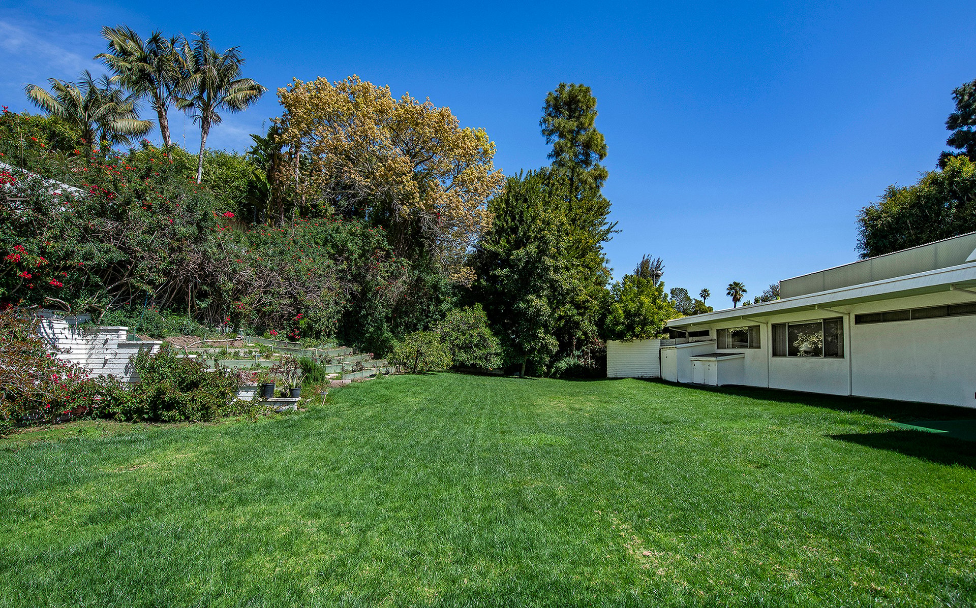 409 Drury Ln, Beverly Hills