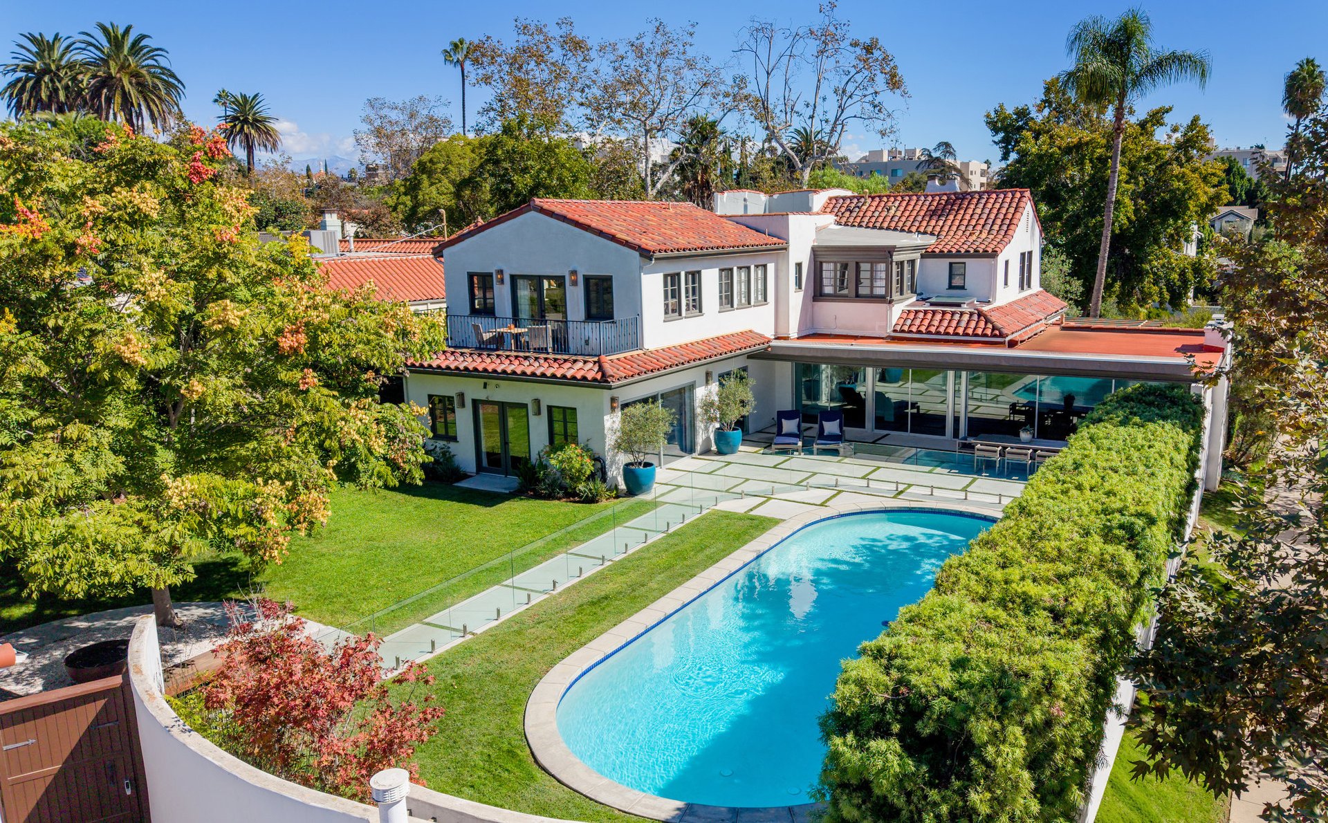 501 N Cahuenga Blvd.