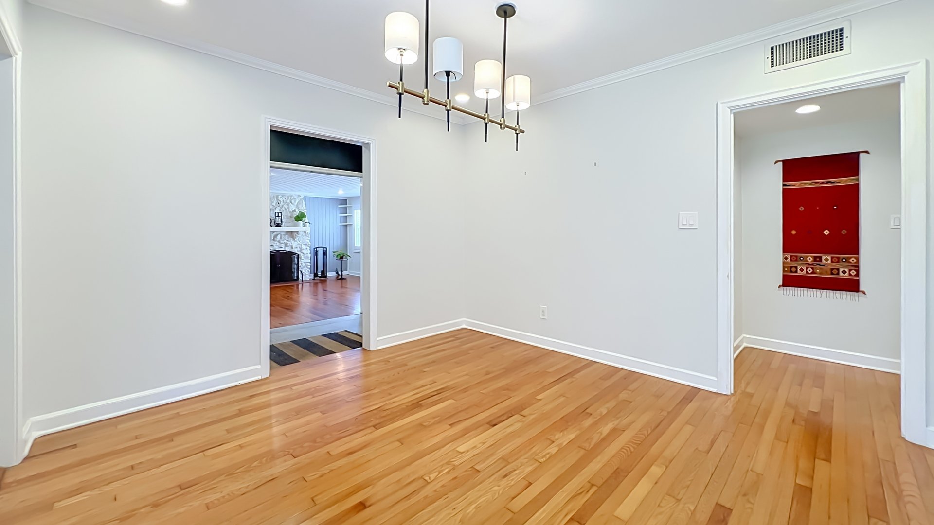 Three-Bedroom Two-Bathroom Bungalow in Orlando's Beverly Shores