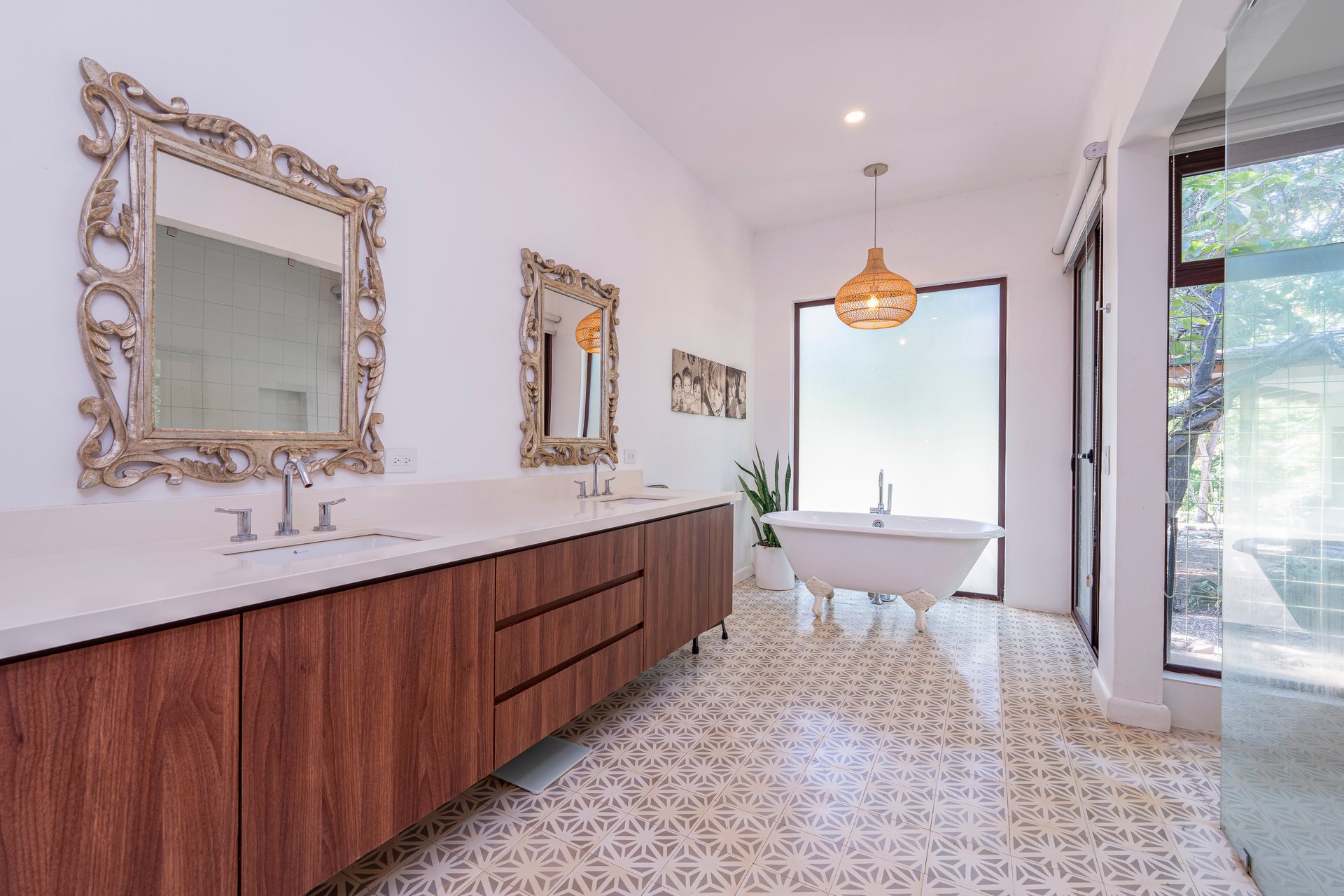 Casa Lolita | 5000 SqM / 1.2 Acre of Private Estate Style Property in Gated Community