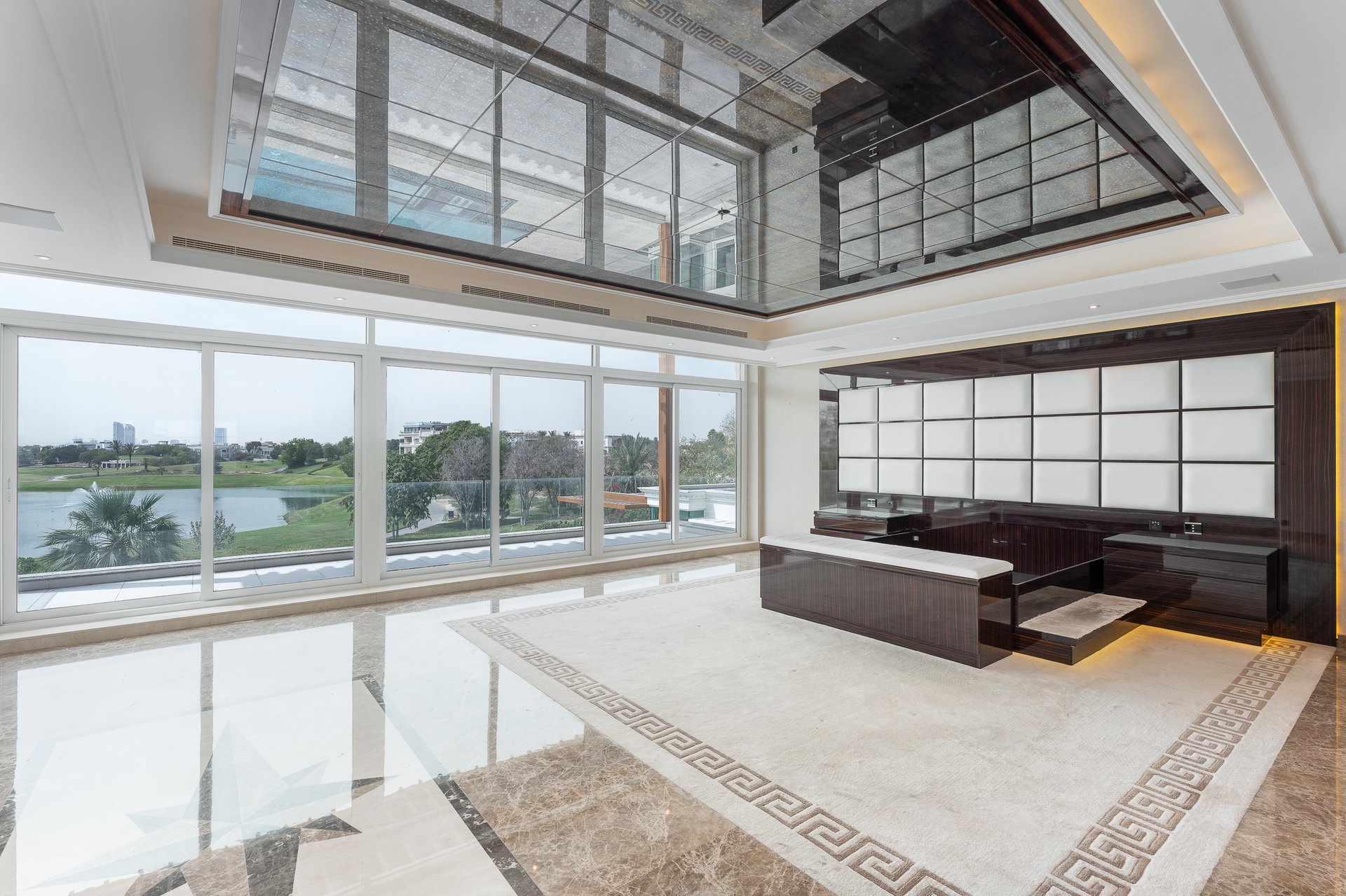Emirates Hills Villa 