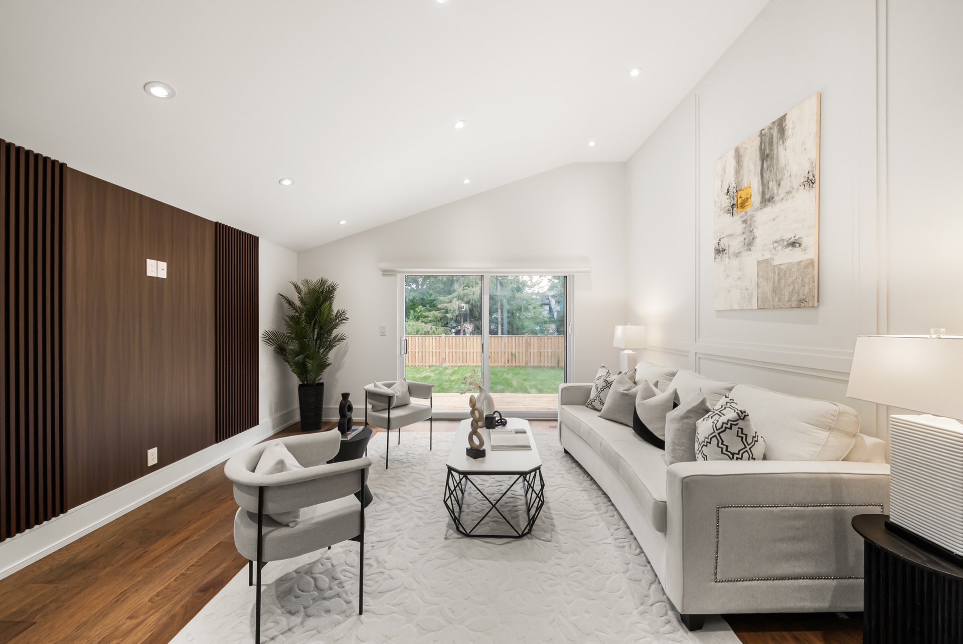 1495 Thetford Crt