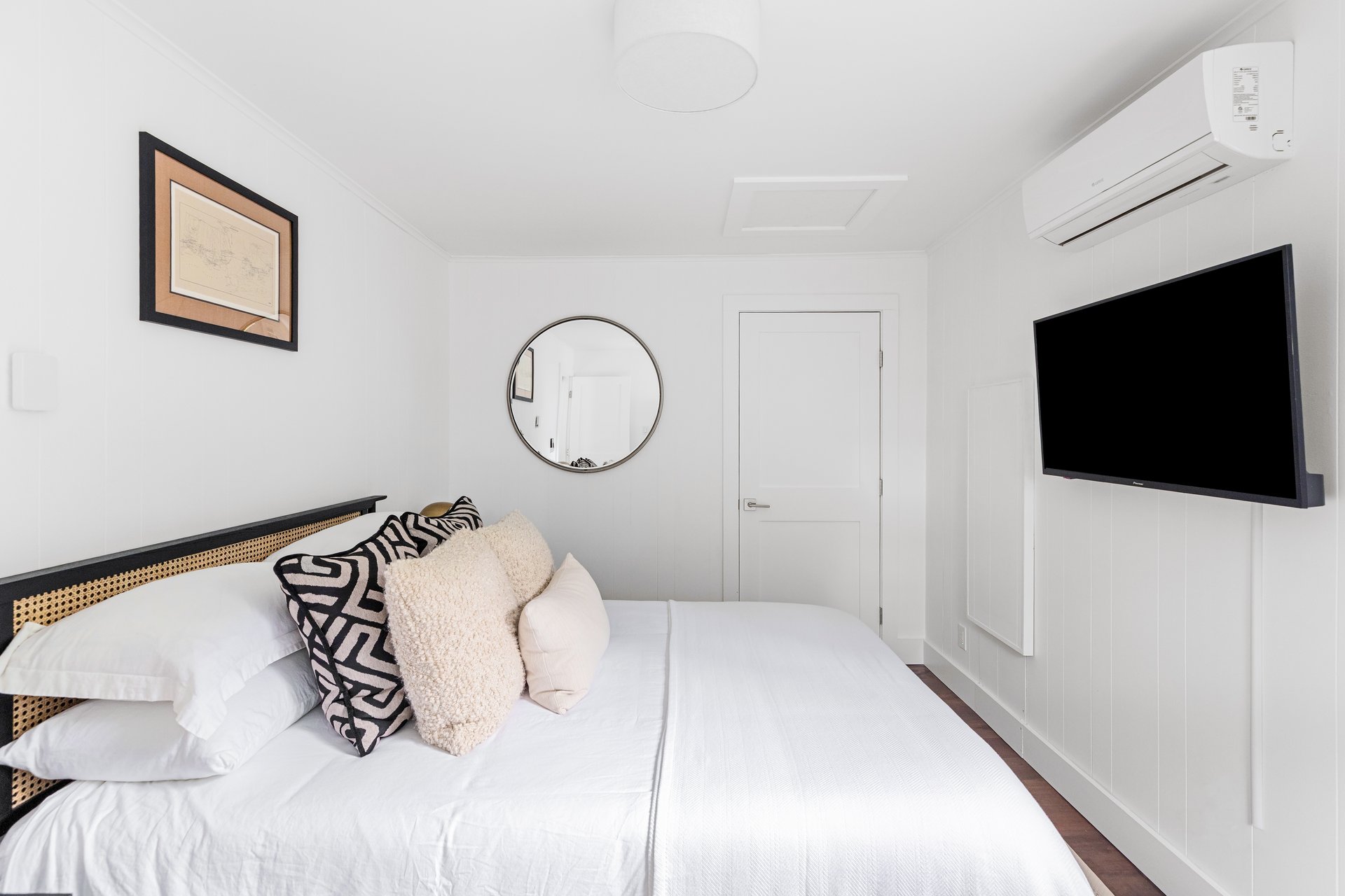 Stylish, Move-In Ready Living in Brookhaven