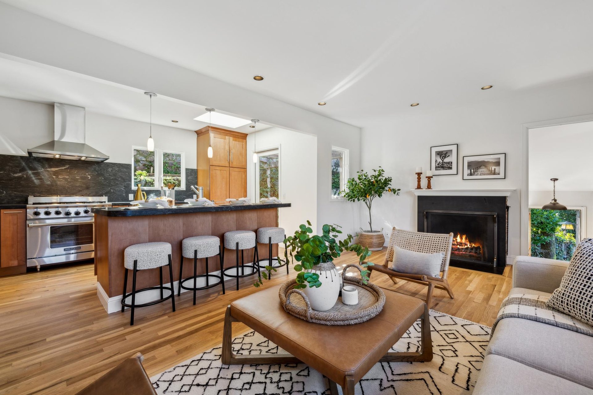 47 Willow Ave