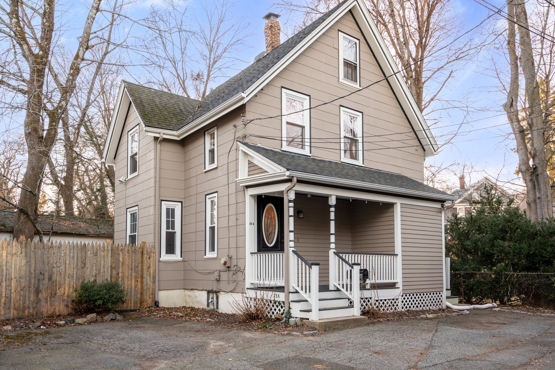 21A School St