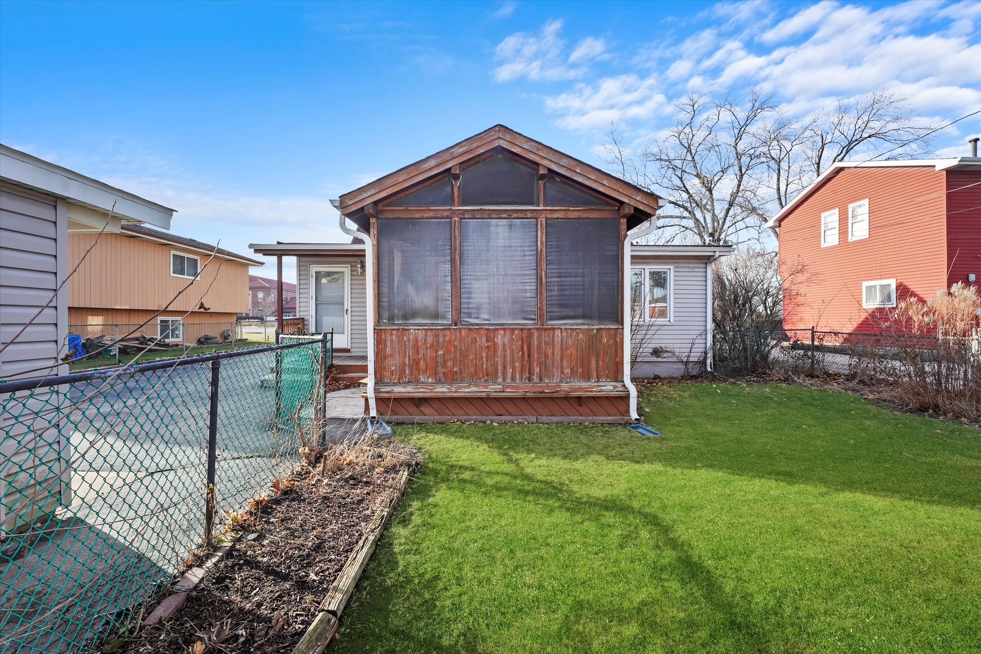 469 N. Wolf Rd., Northlake, IL 60164