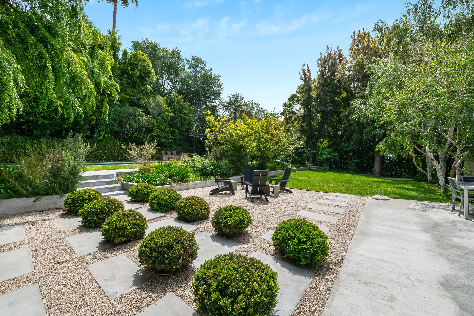 422 Parkwood Dr
