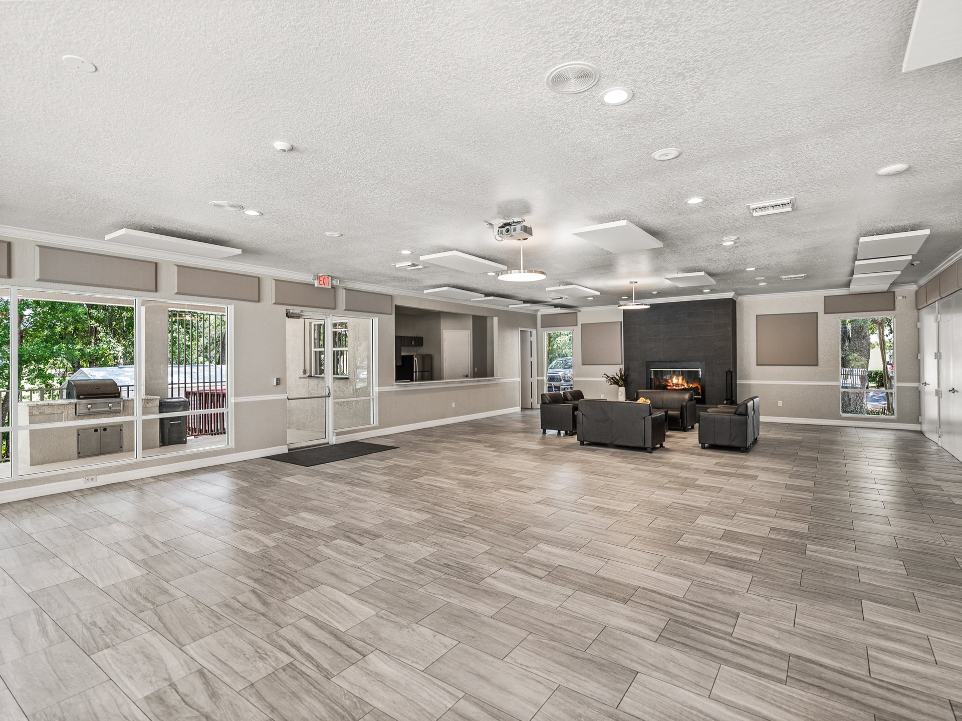 5240 NEW BRITTANY LN