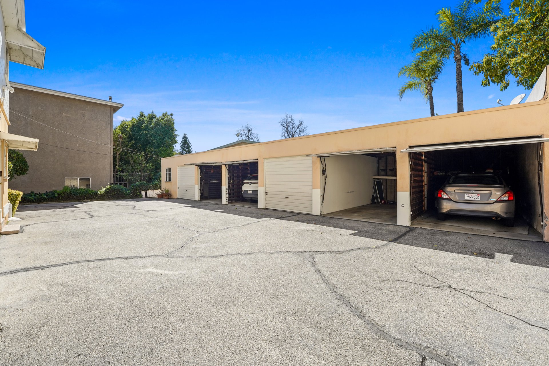 4909 Coldwater Canyon