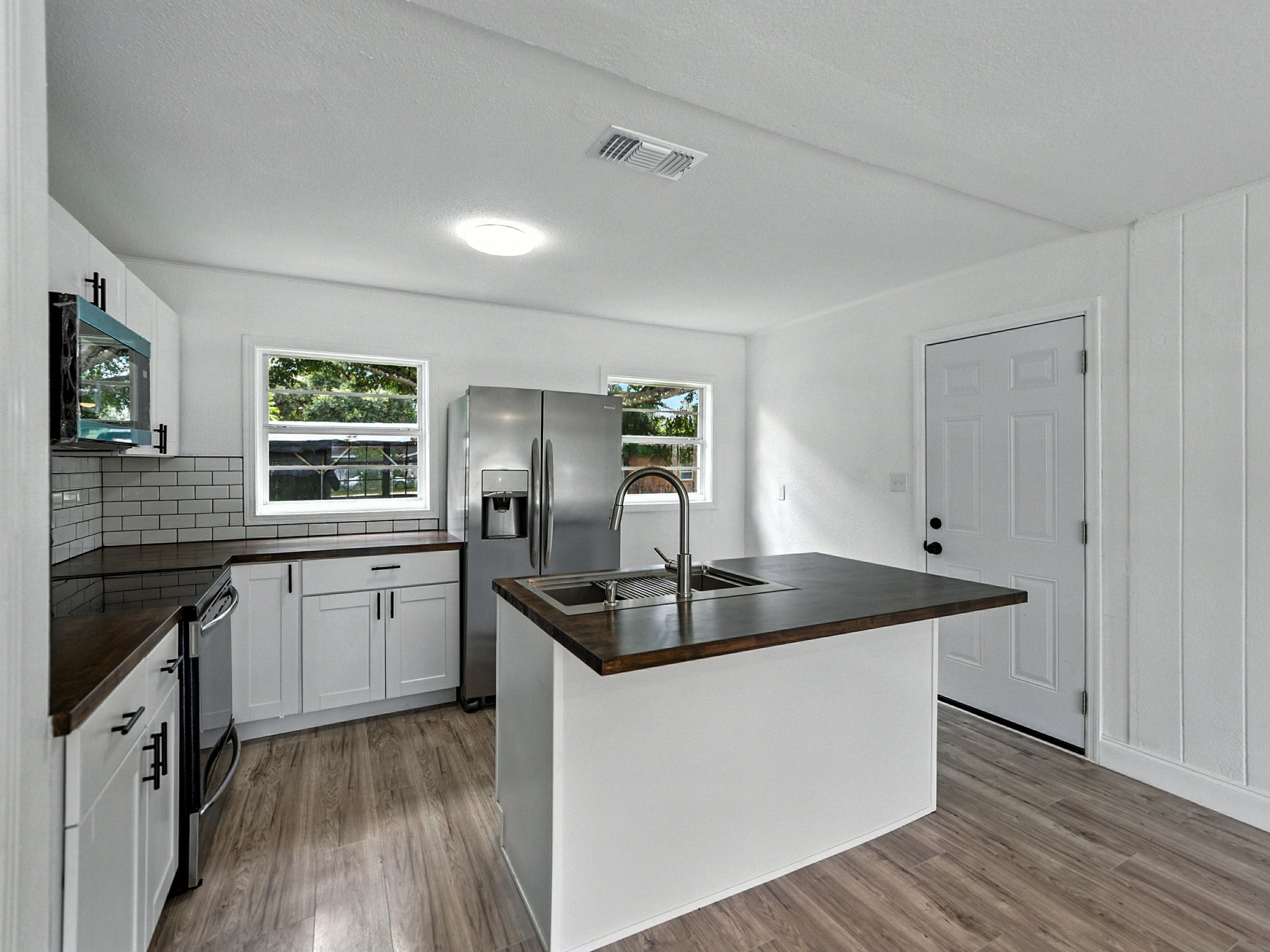 18434 GERALDINE RD