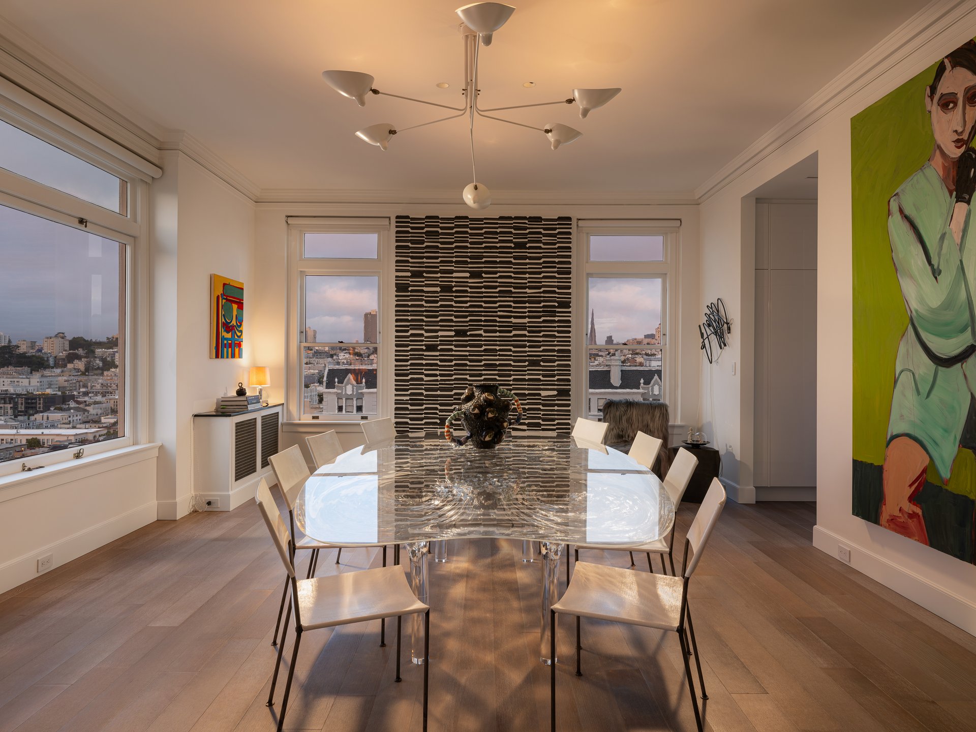 Magnificent Apartment at The Heights