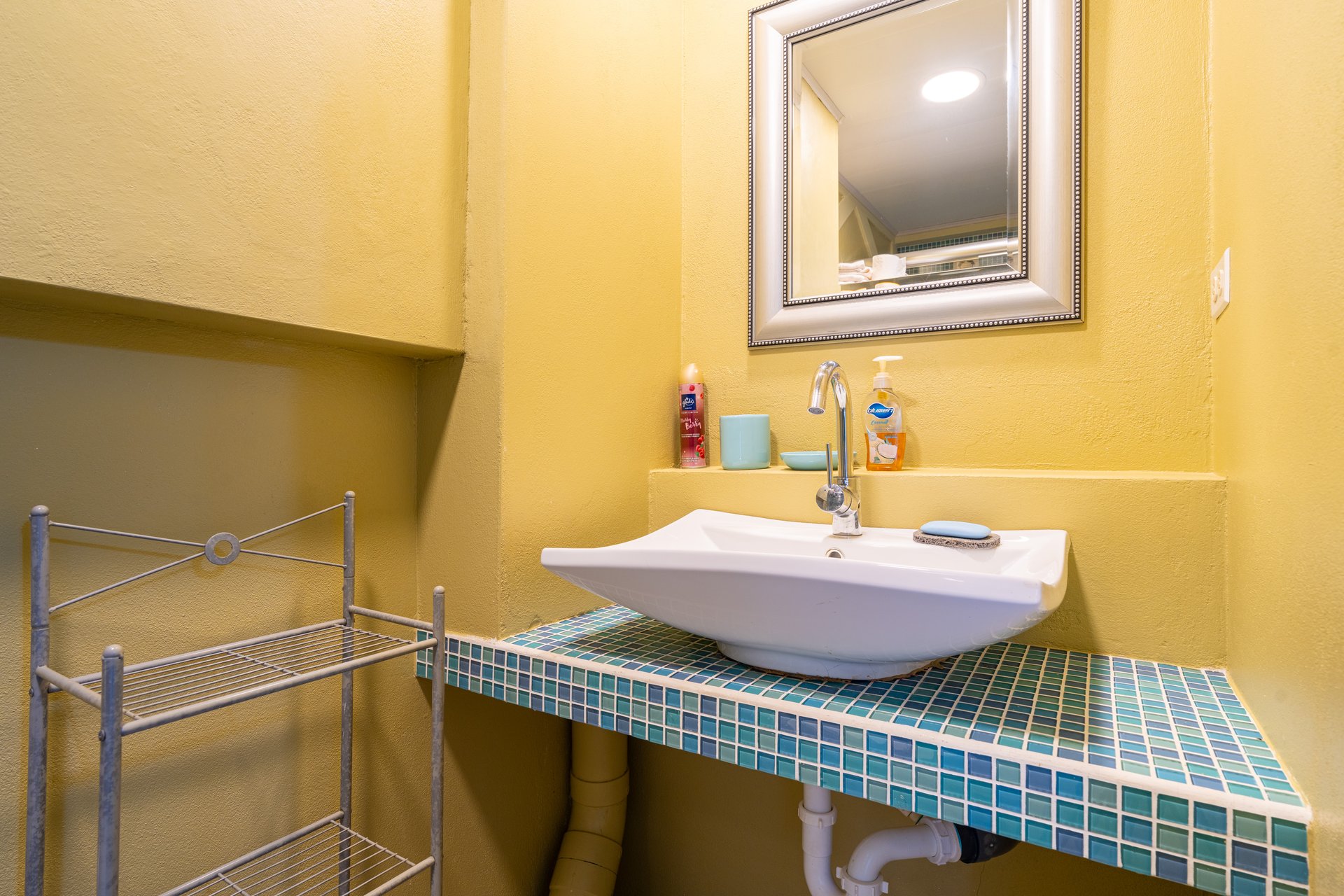 Casa Chiquita - Ocean View Retreat in the Heart of Ojochal – 3 Bed, 3 Bath with Pool, Fruit Trees & Prime Location