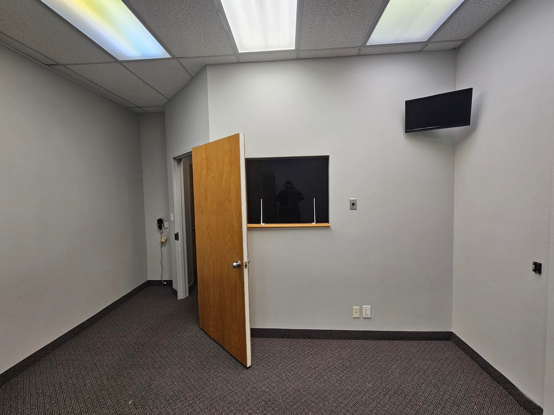 166 E Jericho Tpke