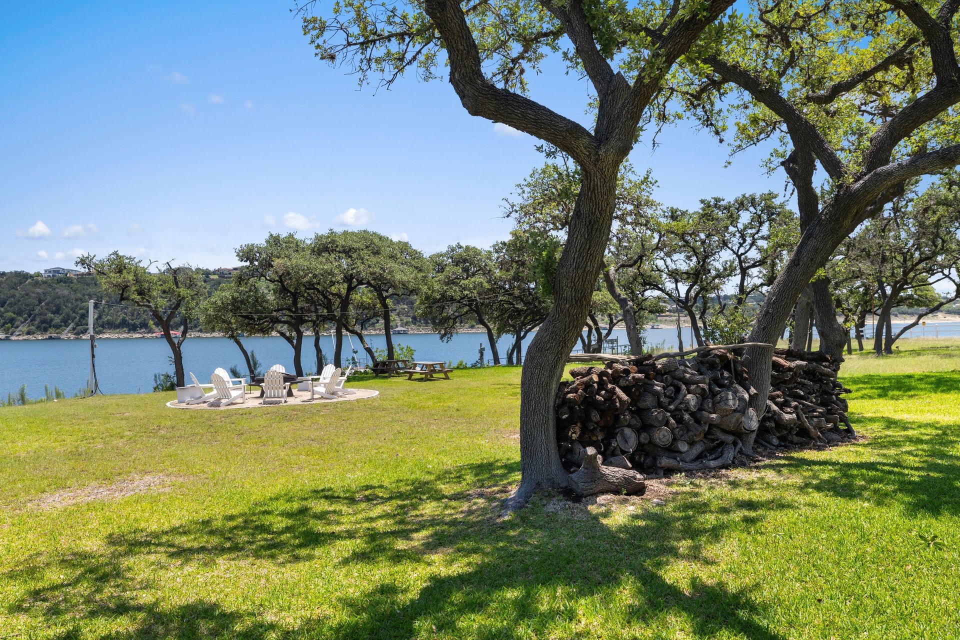 1209 Edgewater Drive