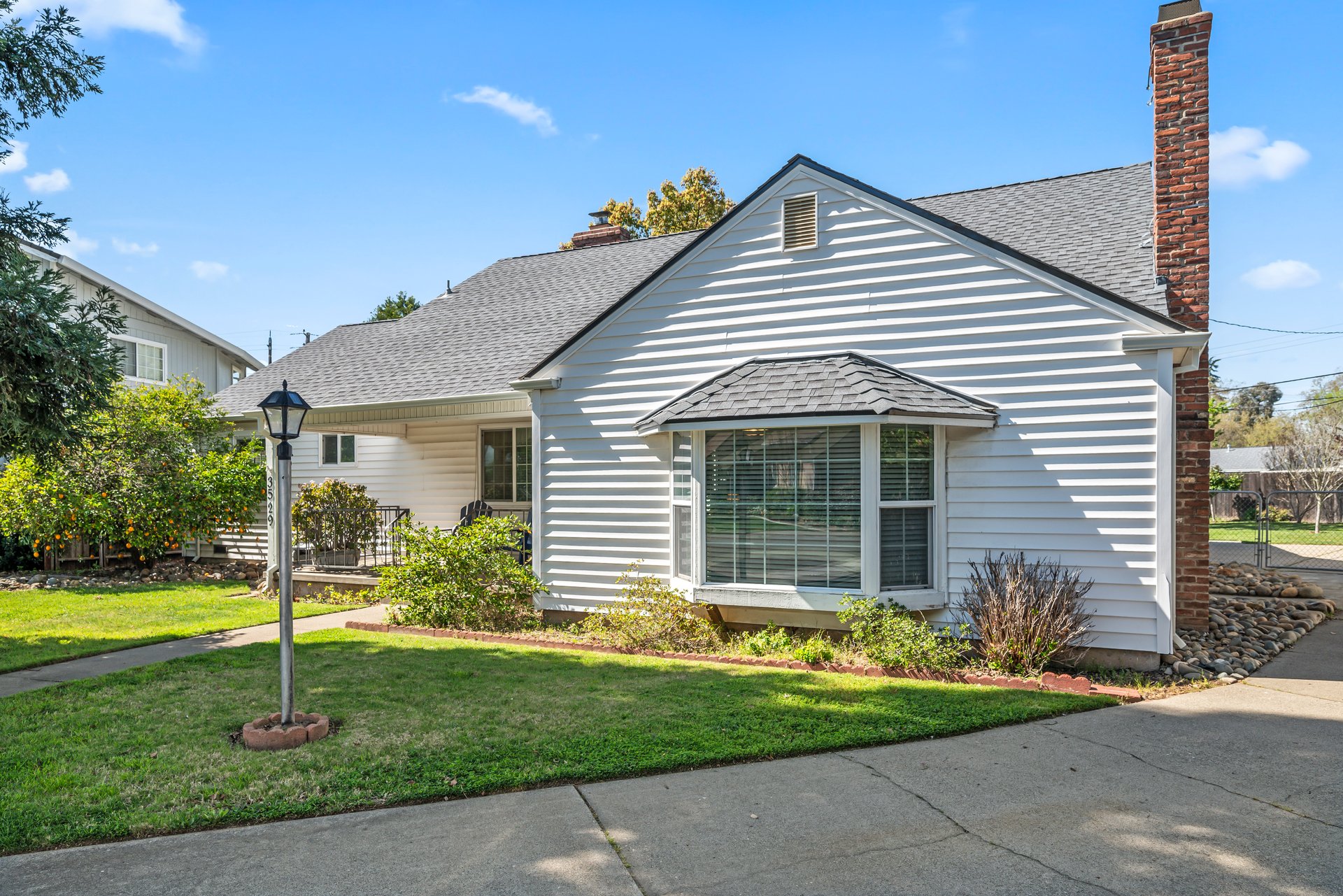3529 Ridgewood Way