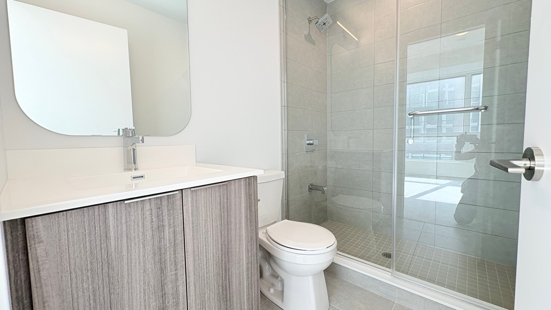 15 Richardson Street Unit: 1027