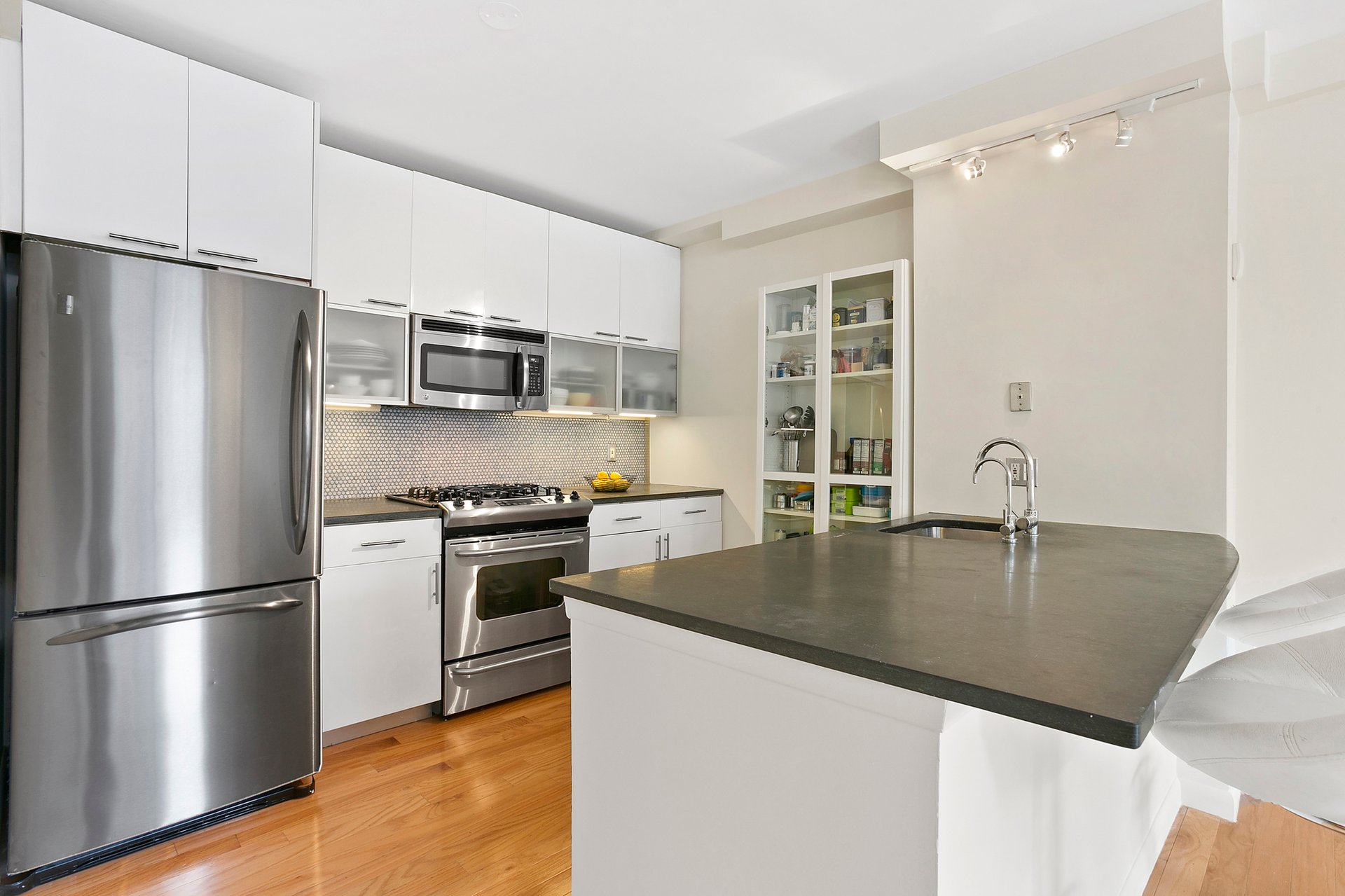 48-21 5th Street Unit: TH1C