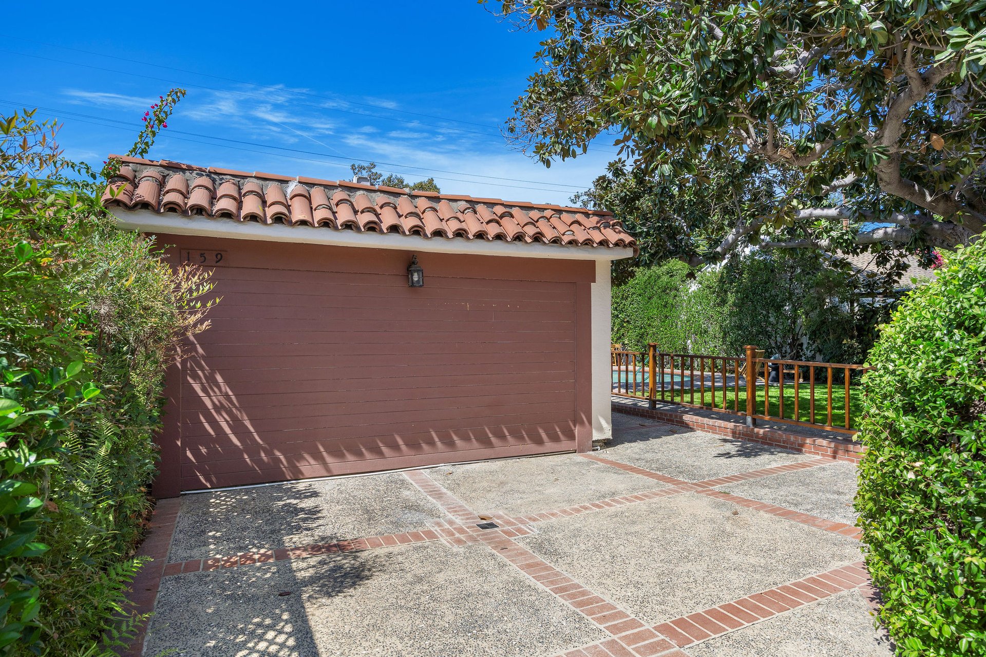 157 S. Fuller Ave