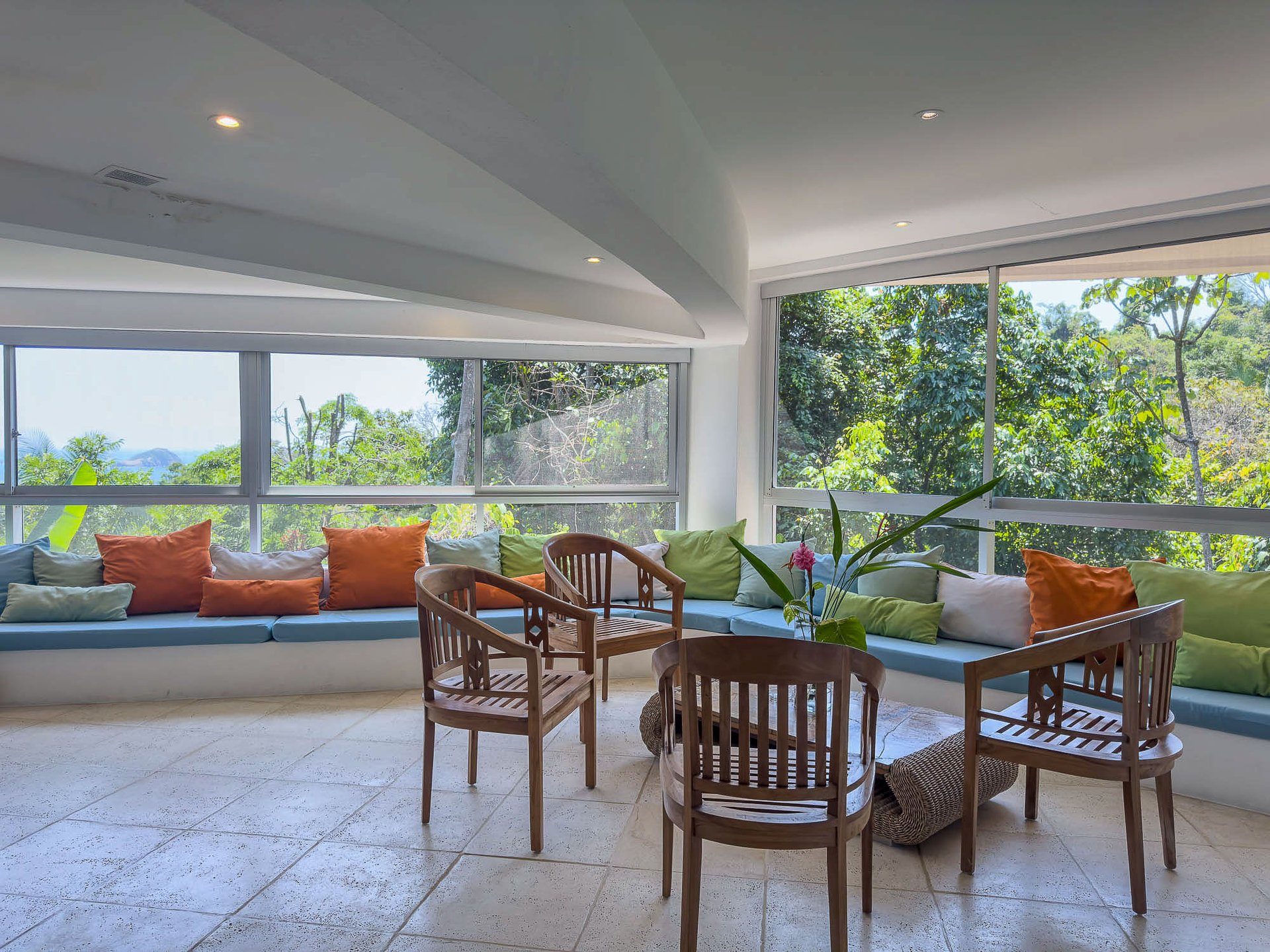 Casa Fantastica Luxury Mountain and Ocean View Villa
