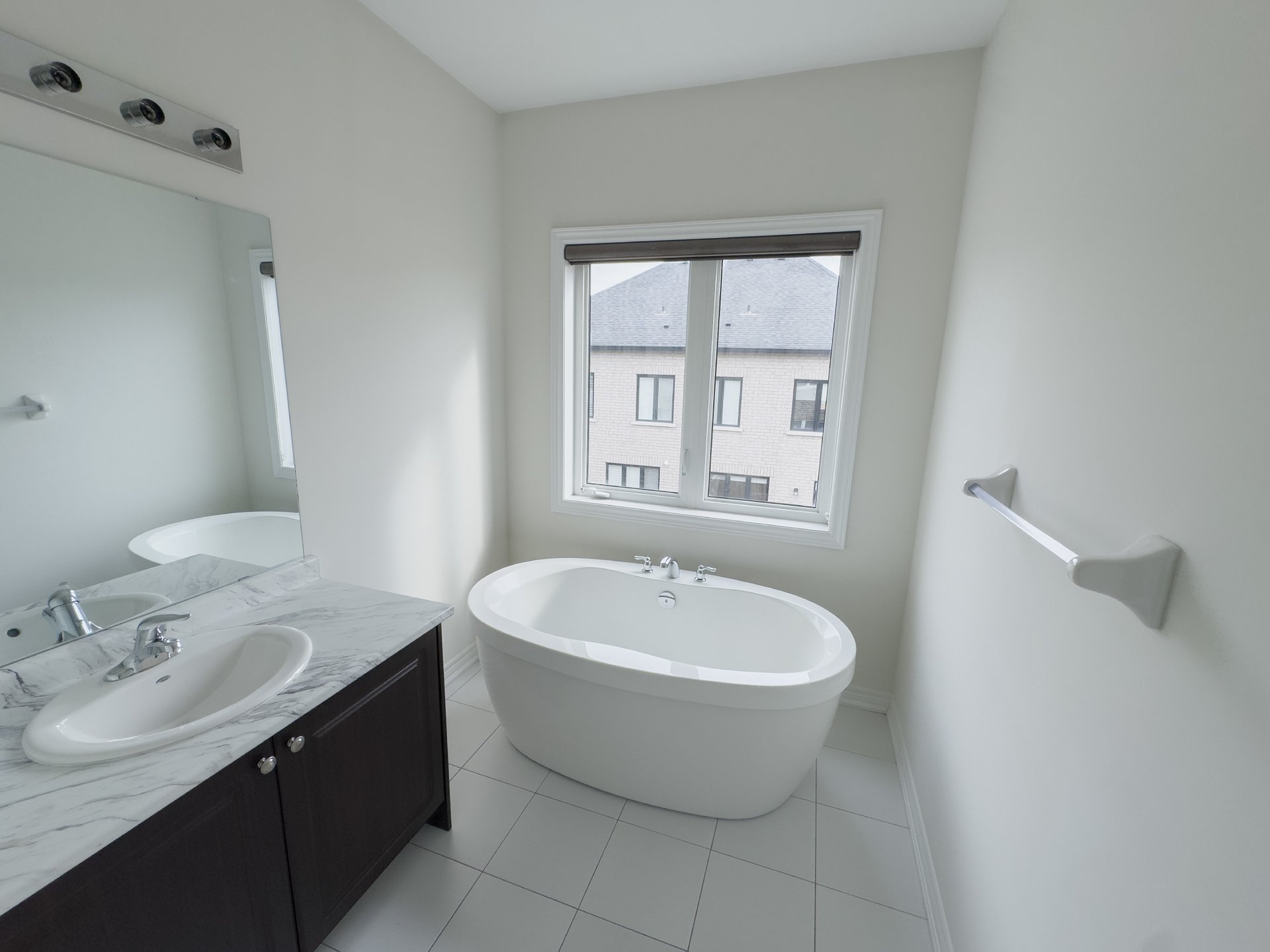 48 Boathouse Road N