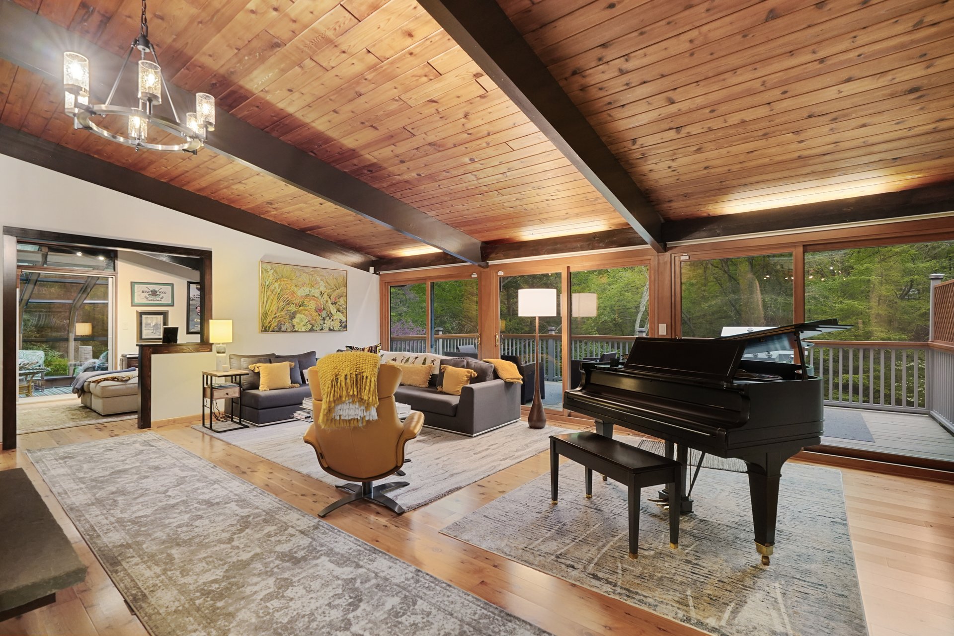 107 Middle Patent Road