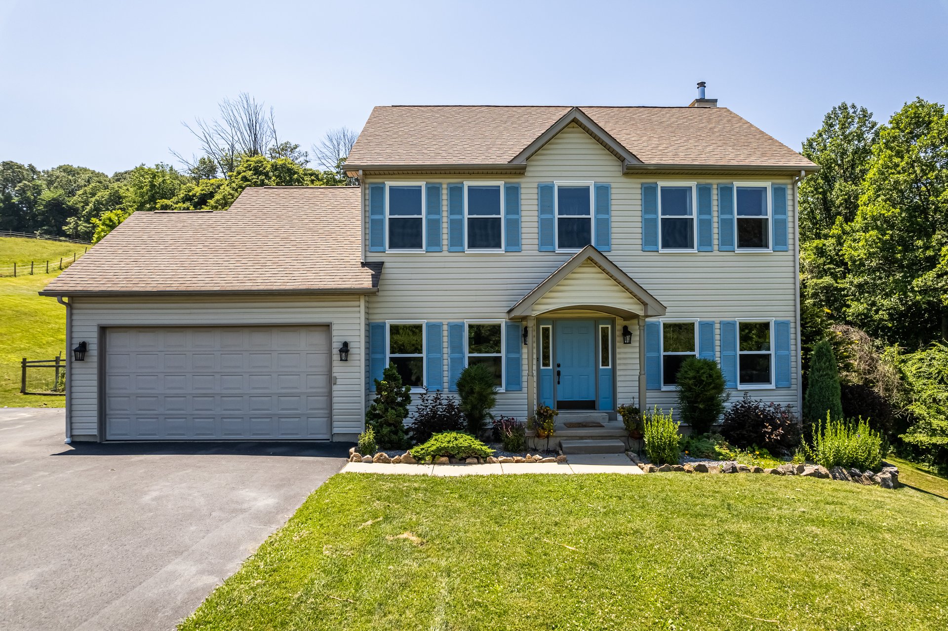 3892 Beeline Drive