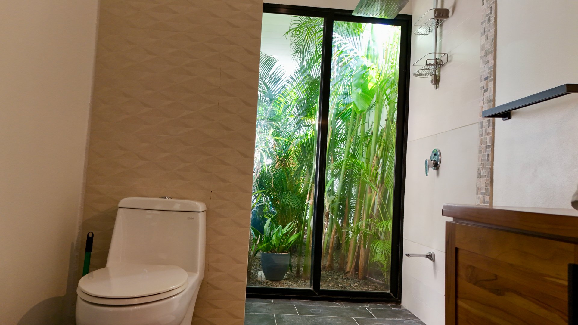 Walk-to-Everything Uvita Retreat | 3BR Home Minutes from the Beach