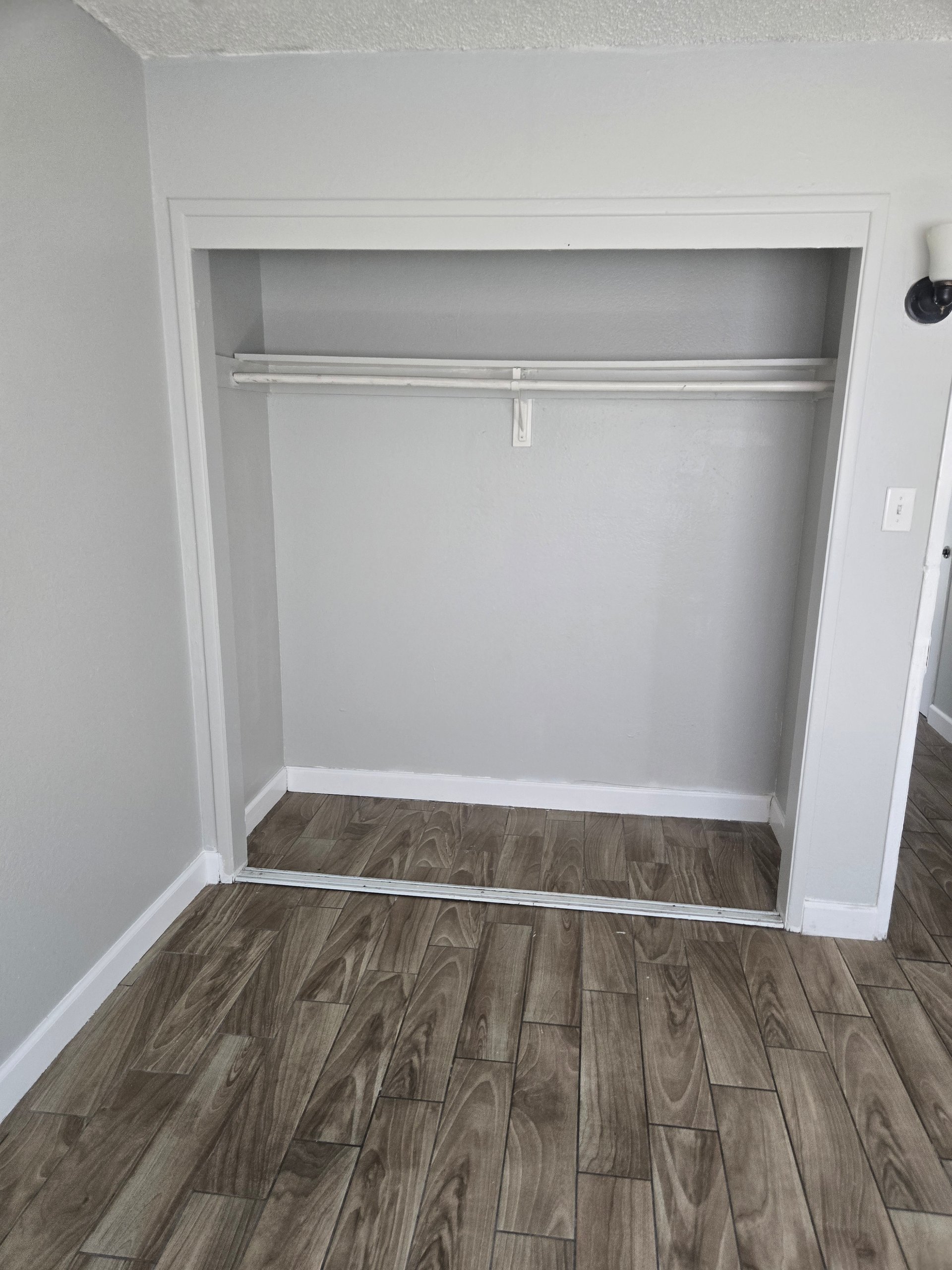485 North Circle #2 Las Vegas, NV 89119
