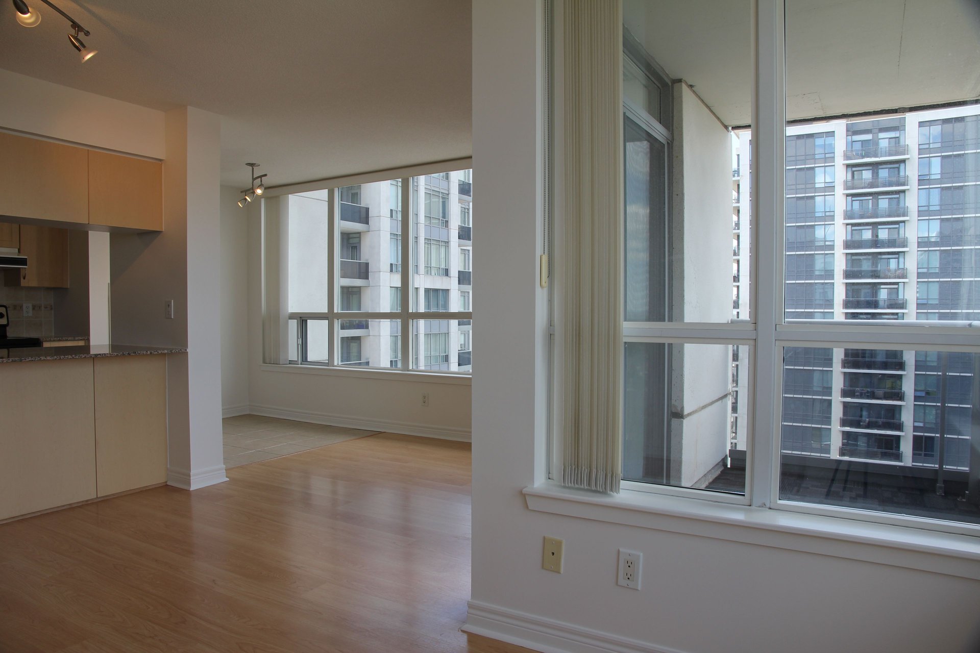  Exceptional Corner Suite 