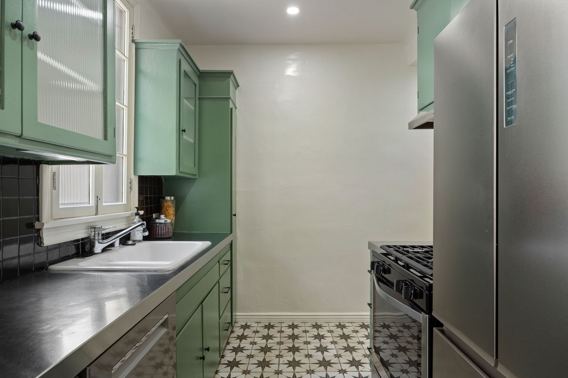 1345 N Hayworth Ave Unit: 2, West Hollywood 
