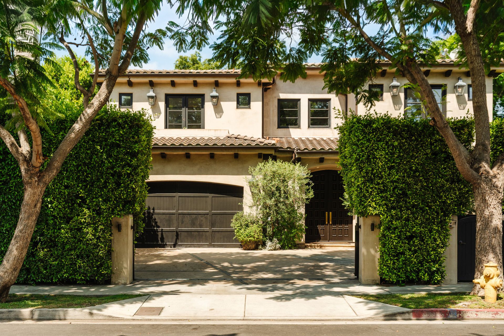 11432 Aqua Vista St