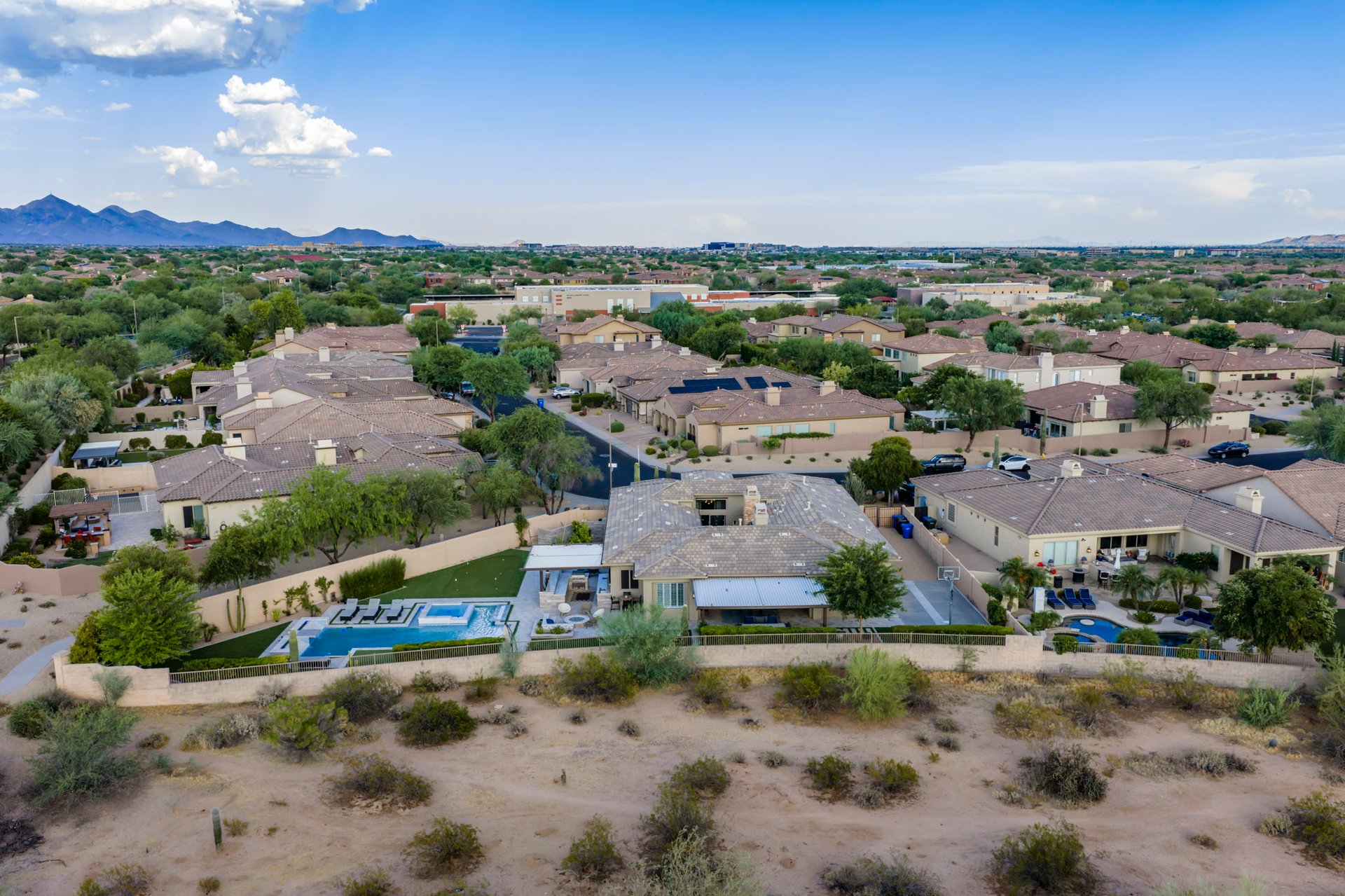 22936 N 39th Place