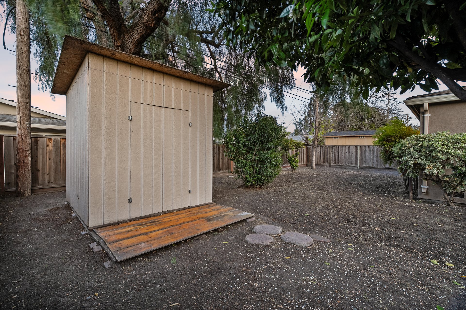 2431 Pilot Knob DR
